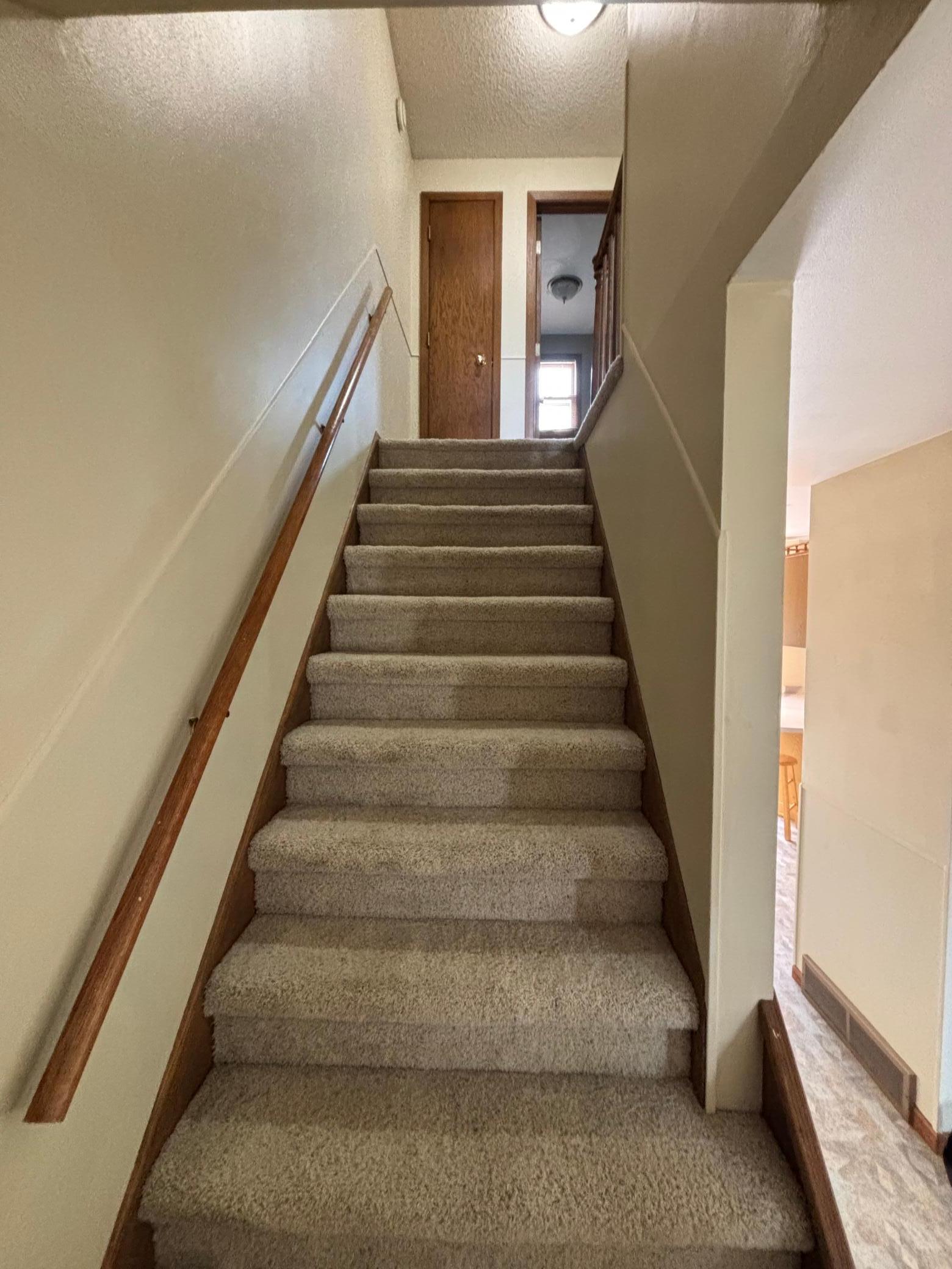 1969 single family home for sale at 804 Crocker Avenue S in Thief River Falls, MN — 4 bed, 3 bath (photo 12 of 33)