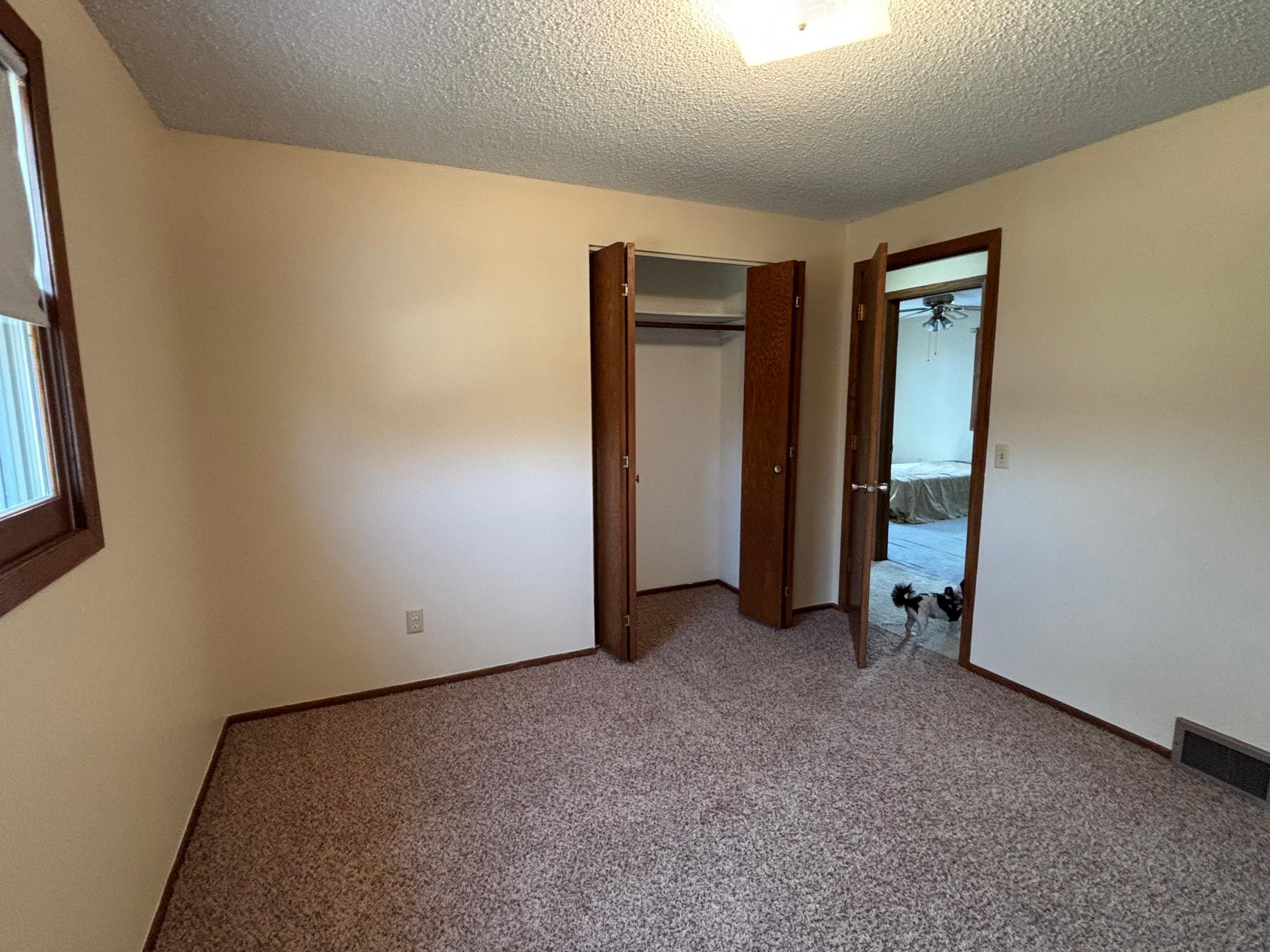 1969 single family home for sale at 804 Crocker Avenue S in Thief River Falls, MN — 4 bed, 3 bath (photo 19 of 33)