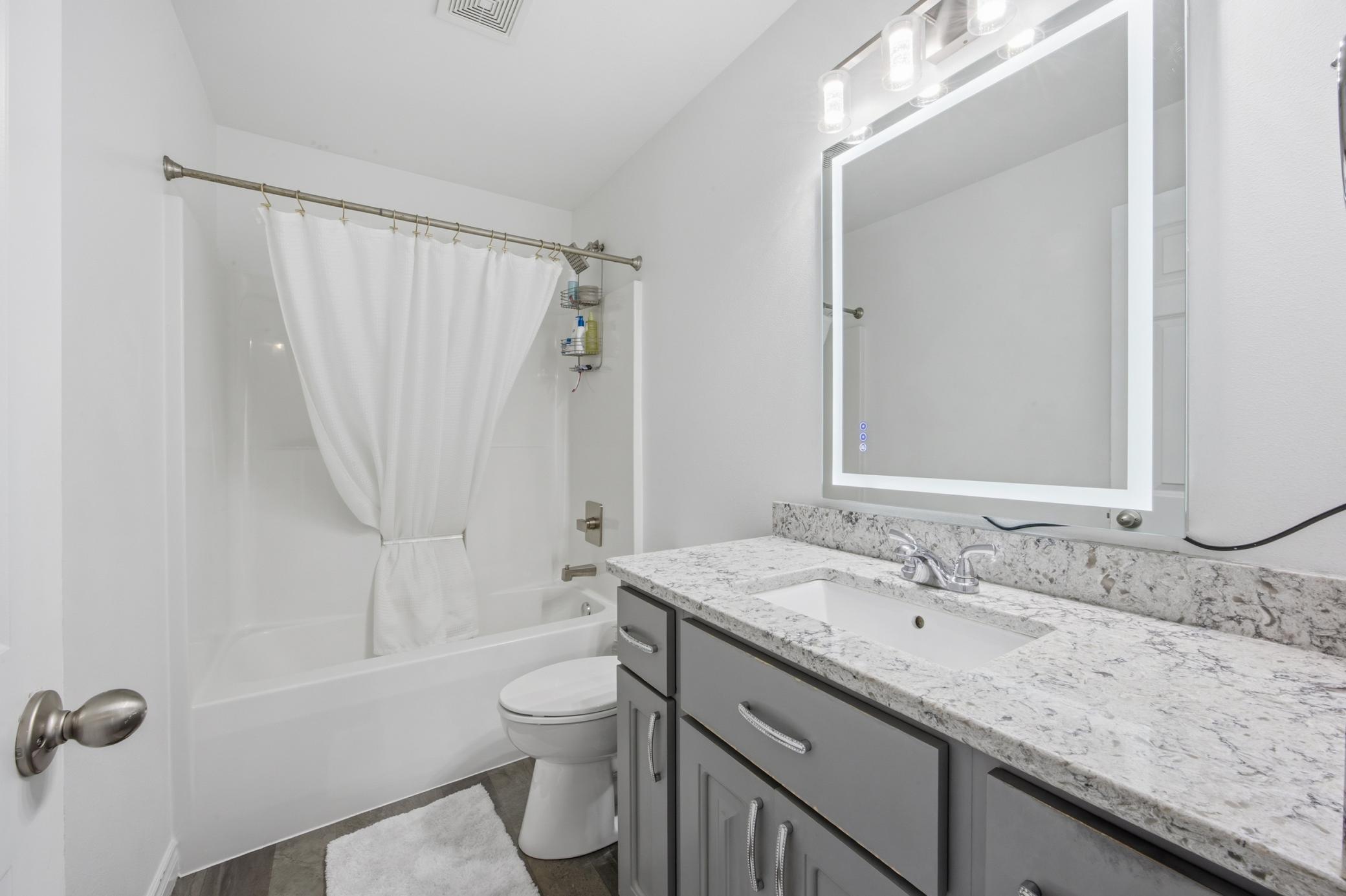 2017 single family home for sale at 5651 43rd Street S in Fargo, ND — 5 bed, 3 bath (photo 28 of 46)
