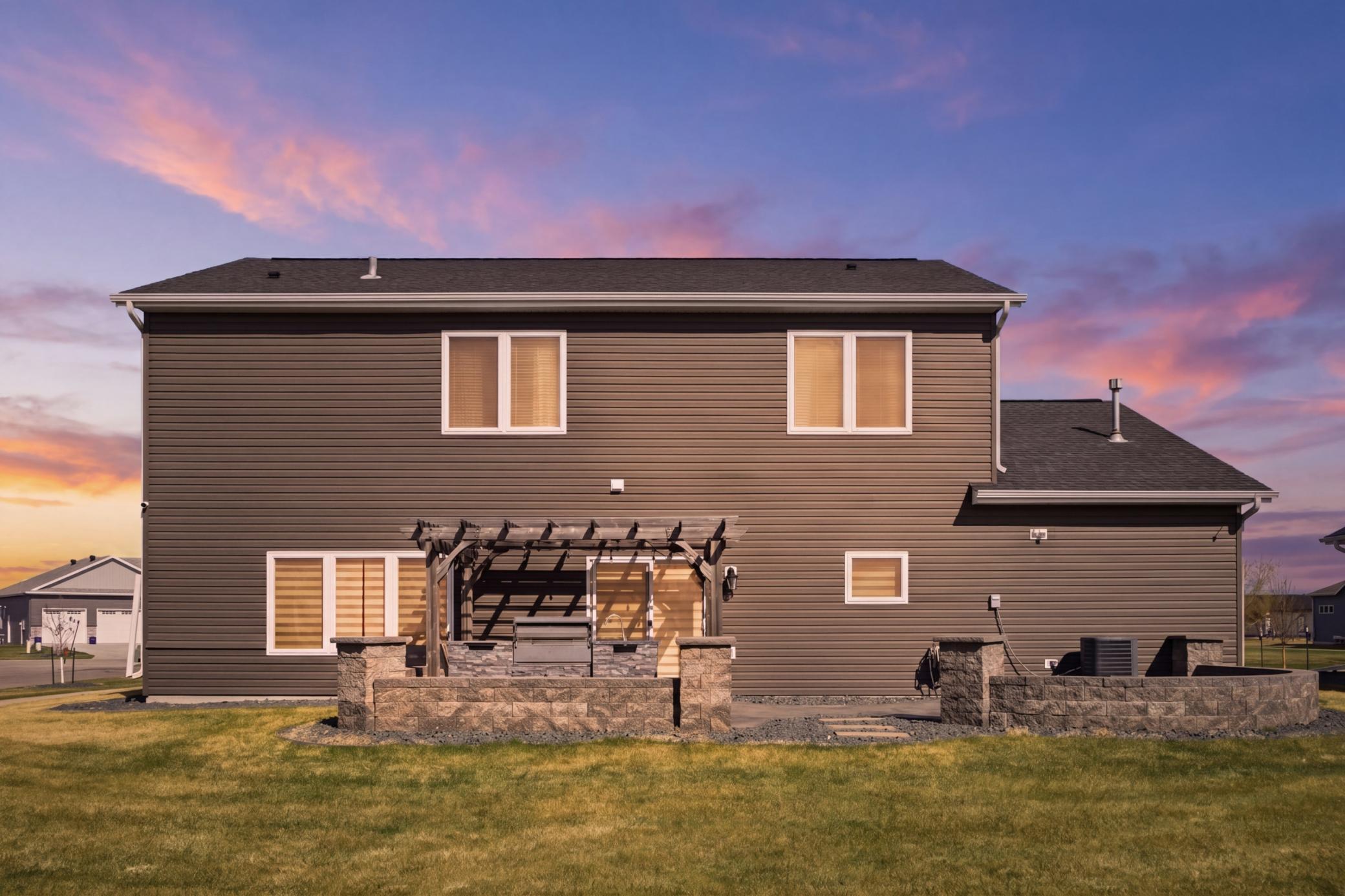 2017 single family home for sale at 5651 43rd Street S in Fargo, ND — 5 bed, 3 bath (photo 33 of 46)