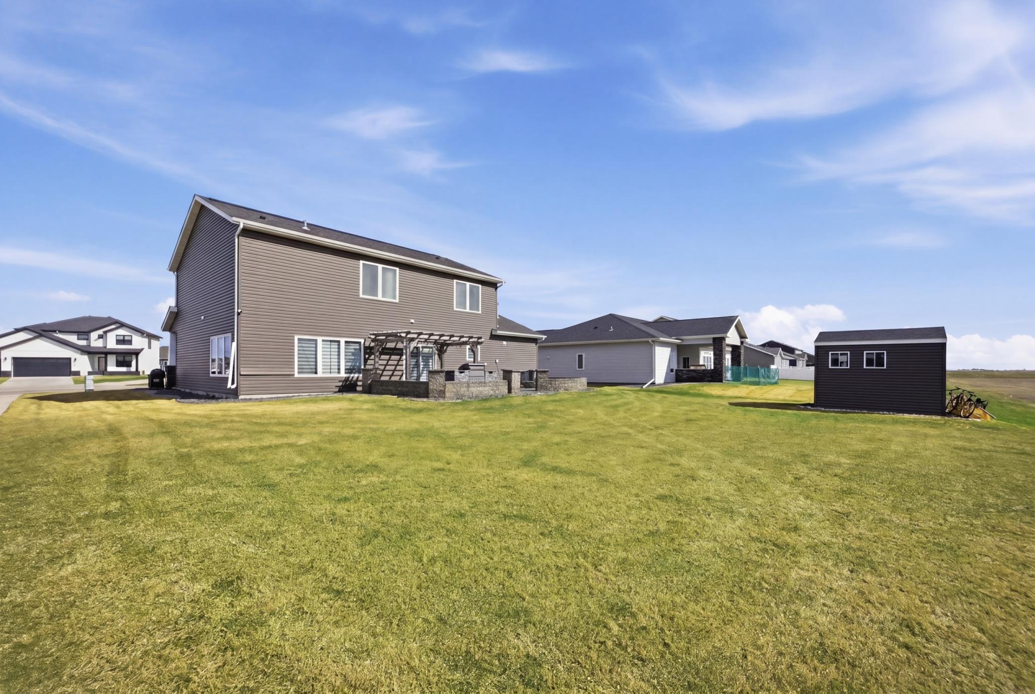 2017 single family home for sale at 5651 43rd Street S in Fargo, ND — 5 bed, 3 bath (photo 35 of 46)