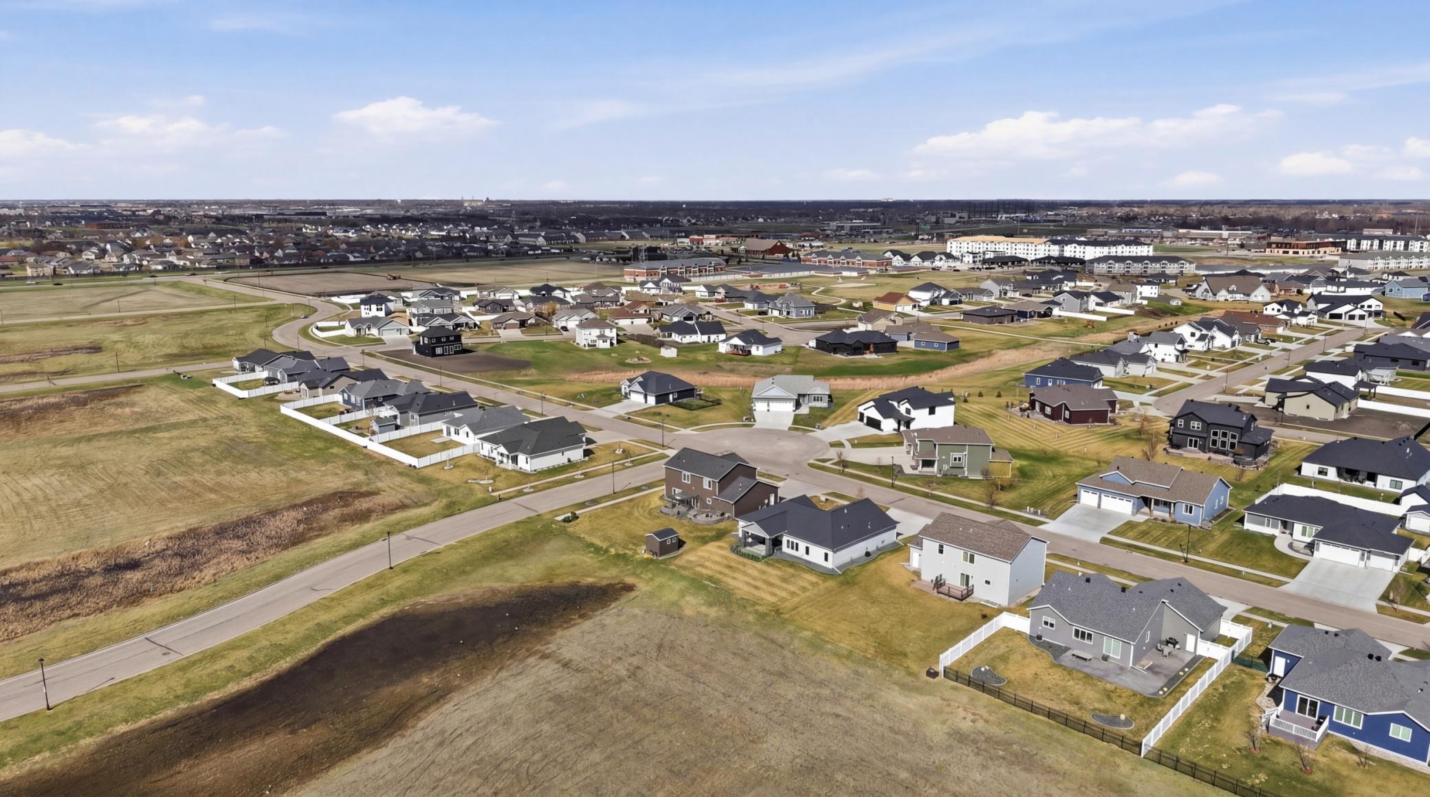 2017 single family home for sale at 5651 43rd Street S in Fargo, ND — 5 bed, 3 bath (photo 42 of 46)