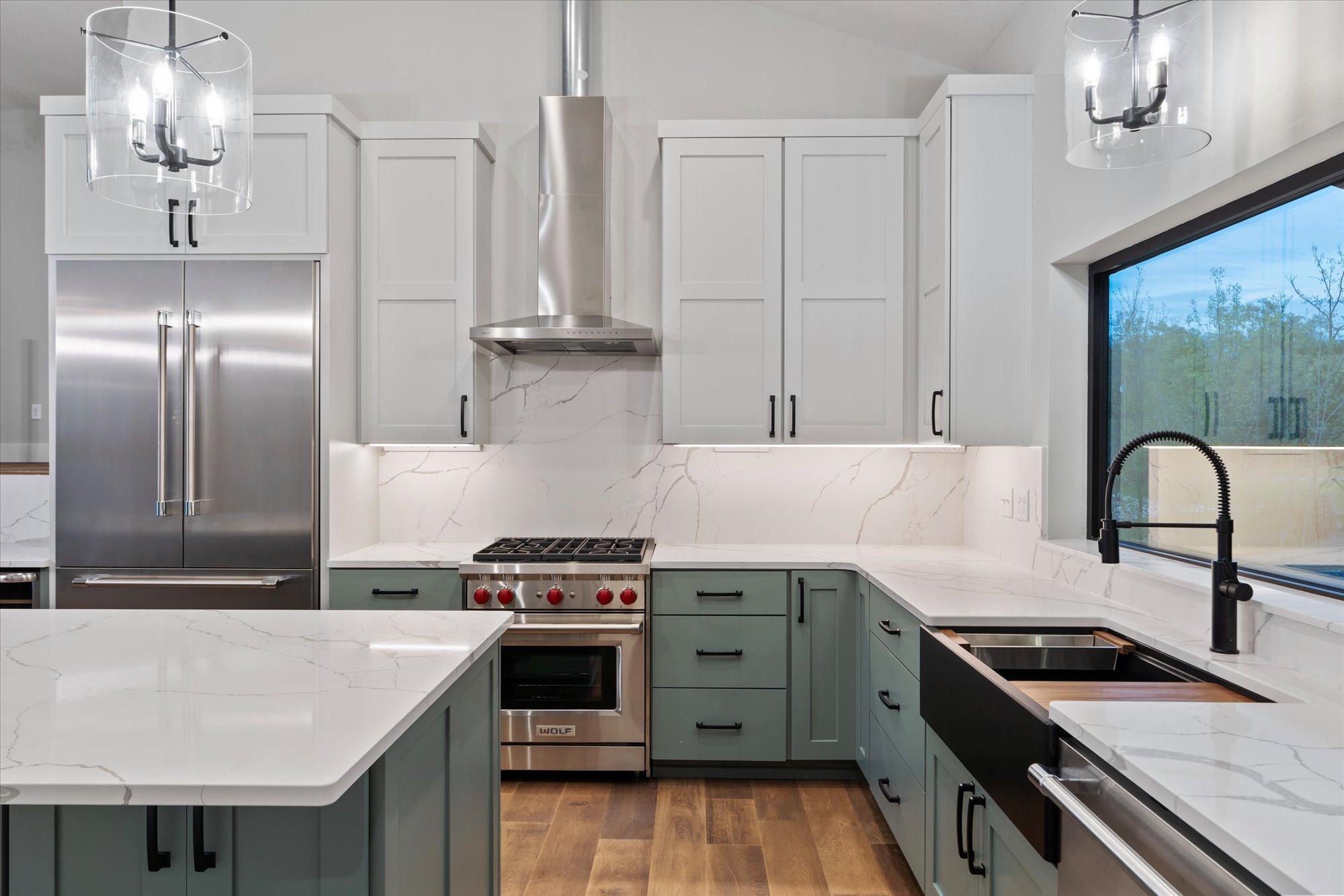 2026 single family home for sale at 11389 E Steamboat Bay Road in East Gull Lake, MN — 5 bed, 6 bath (photo 15 of 41)