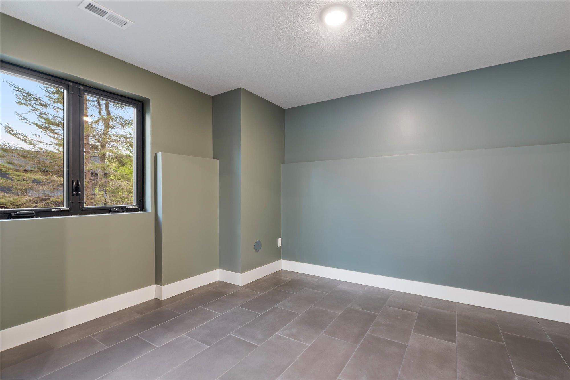2026 single family home for sale at 11389 E Steamboat Bay Road in East Gull Lake, MN — 5 bed, 6 bath (photo 21 of 41)