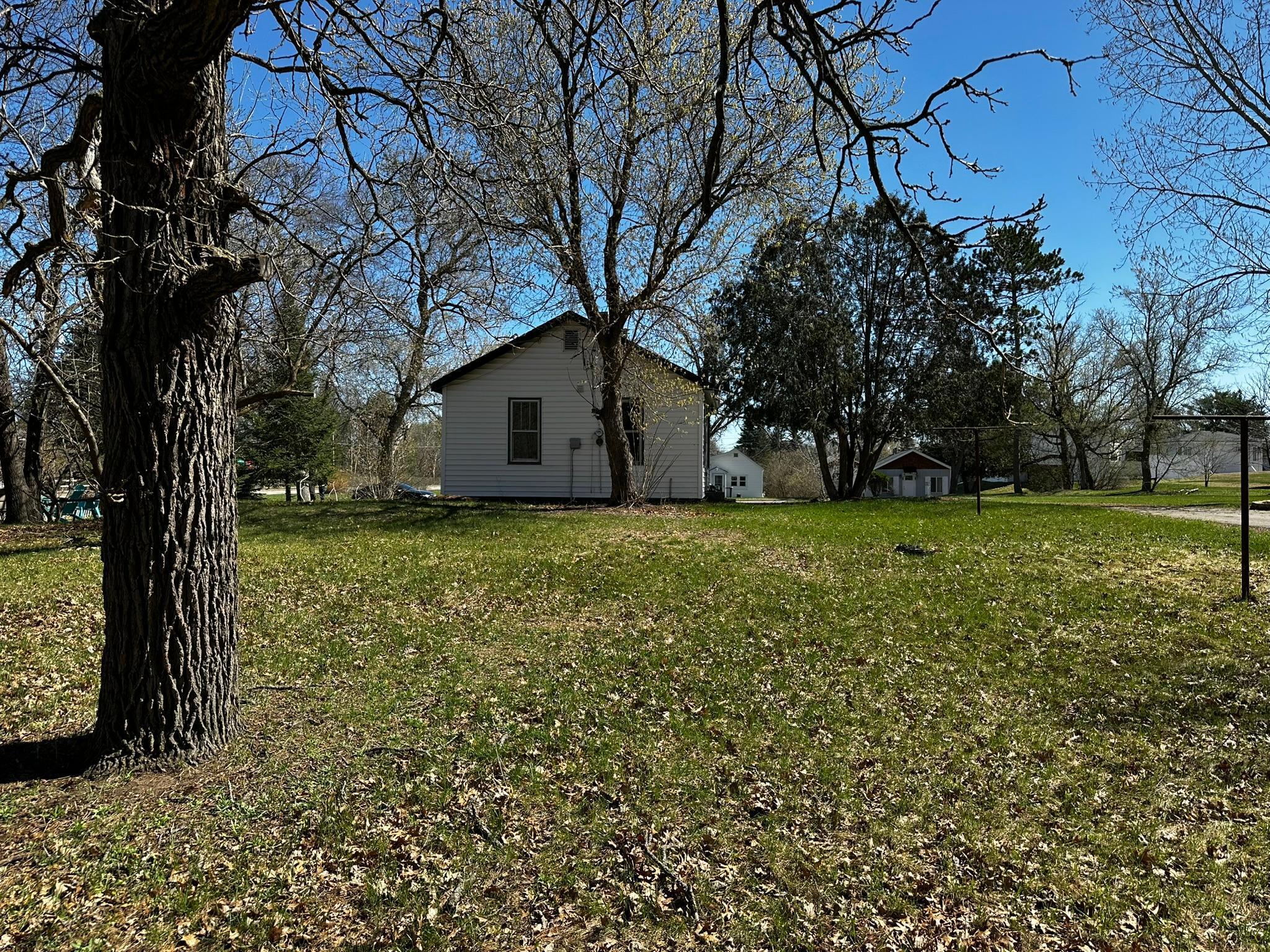 1908 single family home for sale at 206 SW 7th Street in Brainerd, MN — 1 bed, 1 bath (photo 6 of 11)