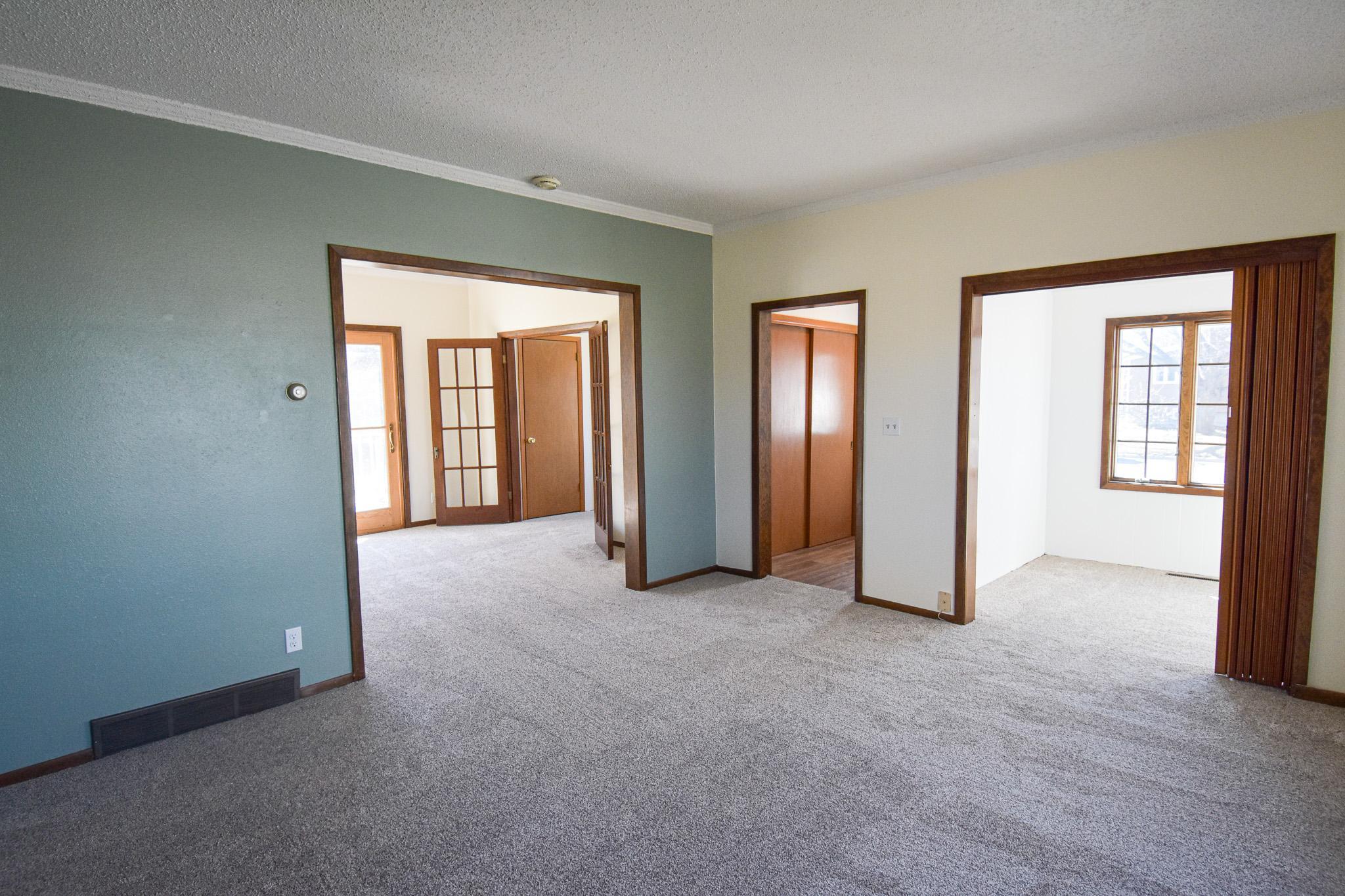 1969 single family home for sale at 203 E Fletcher Avenue in Warren, MN — 4 bed, 3 bath (photo 12 of 57)