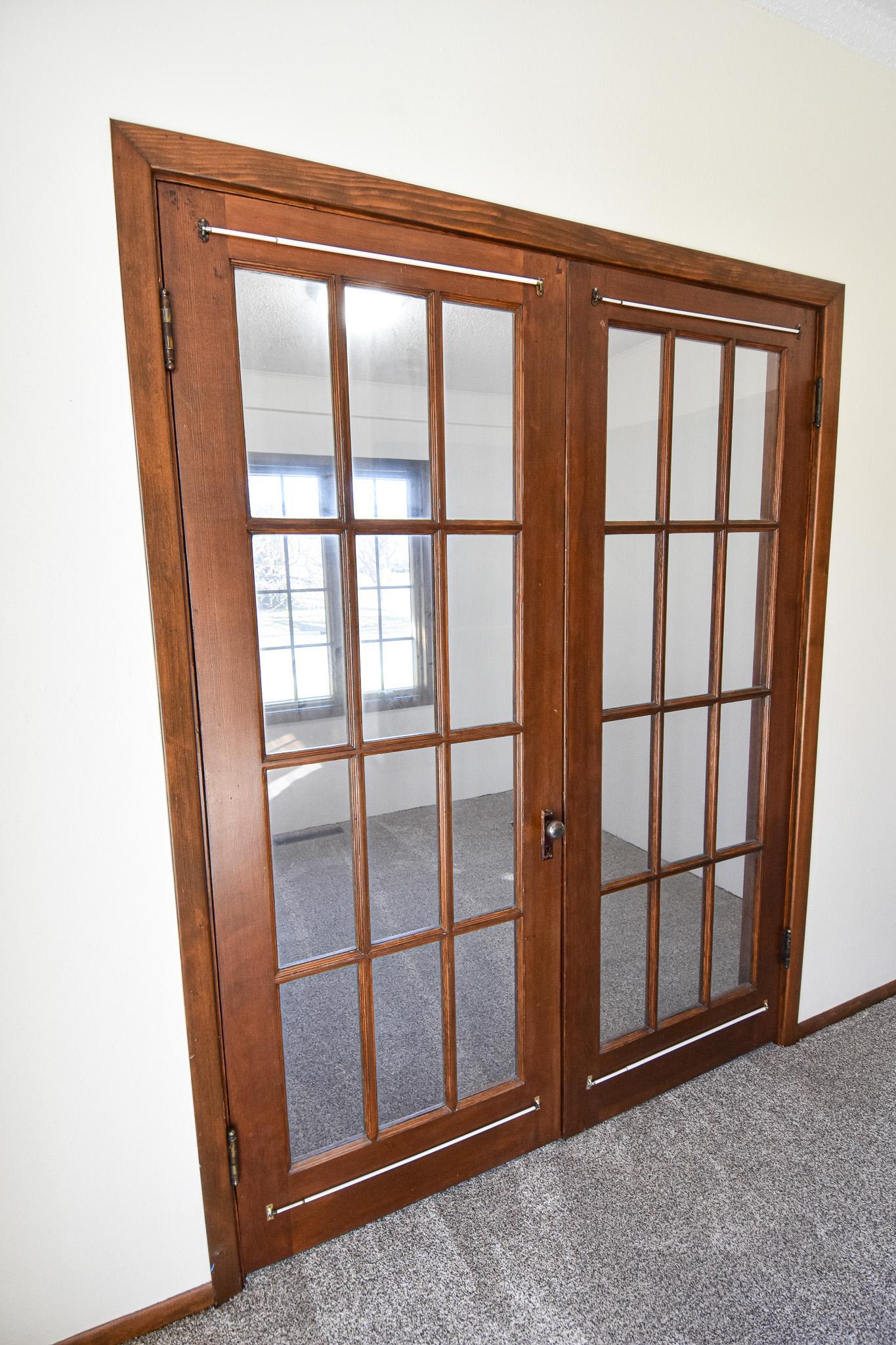 1969 single family home for sale at 203 E Fletcher Avenue in Warren, MN — 4 bed, 3 bath (photo 17 of 57)