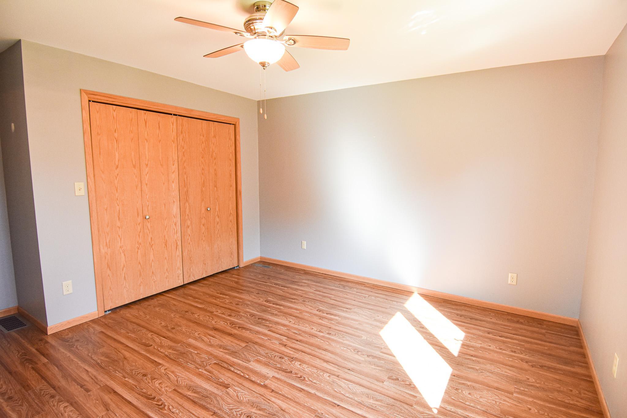 1969 single family home for sale at 203 E Fletcher Avenue in Warren, MN — 4 bed, 3 bath (photo 36 of 57)