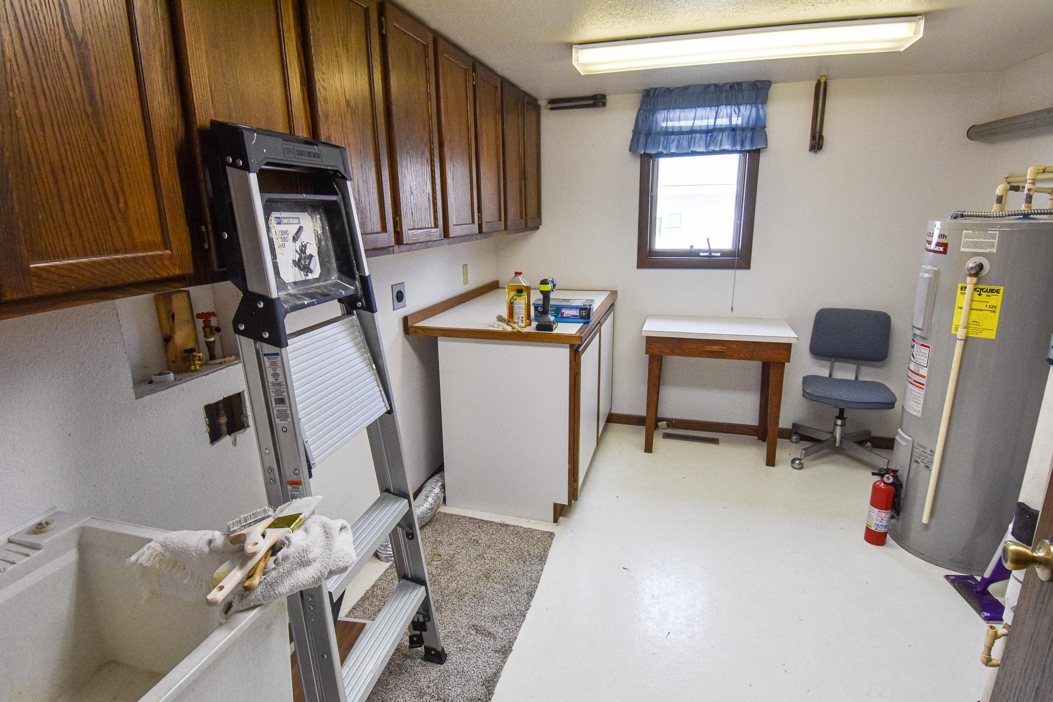 1969 single family home for sale at 203 E Fletcher Avenue in Warren, MN — 4 bed, 3 bath (photo 43 of 57)