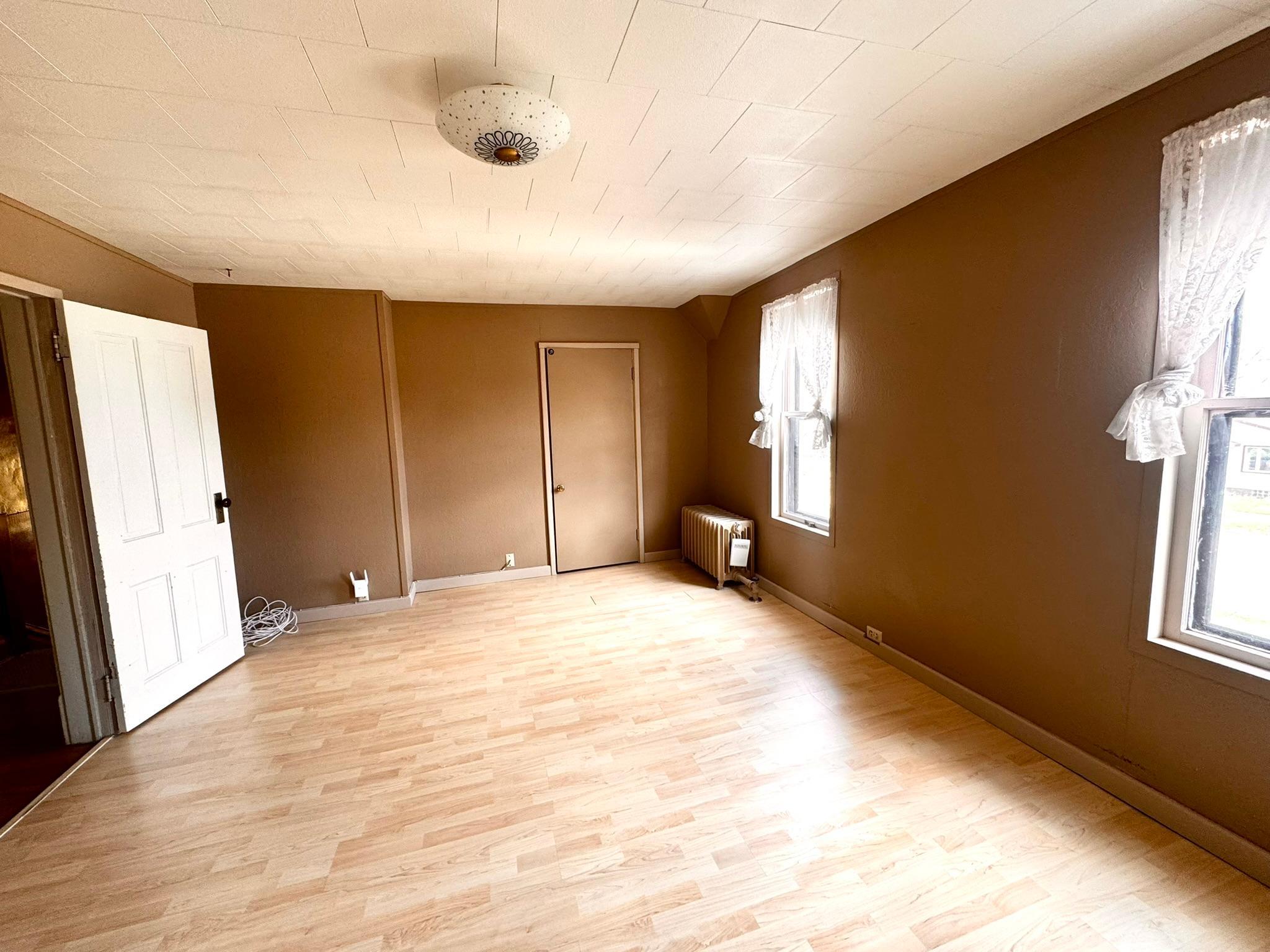 1920 single family home for sale at 712 Burke Avenue in Harvey, ND — 3 bed, 2 bath (photo 32 of 41)