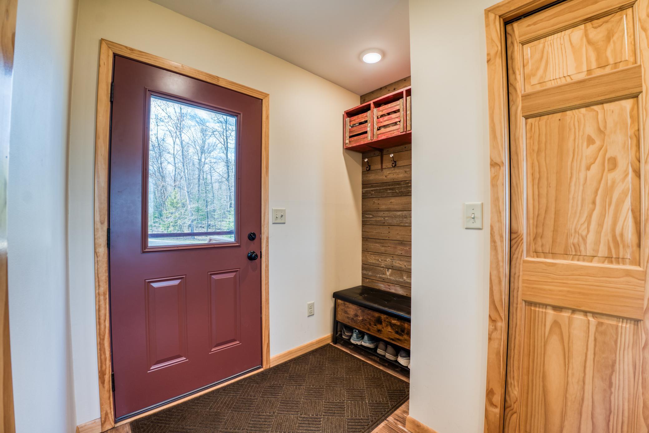 1998 single family home for sale at 32061 Primrose Lane in Laporte, MN — 3 bed, 2 bath (photo 13 of 101)