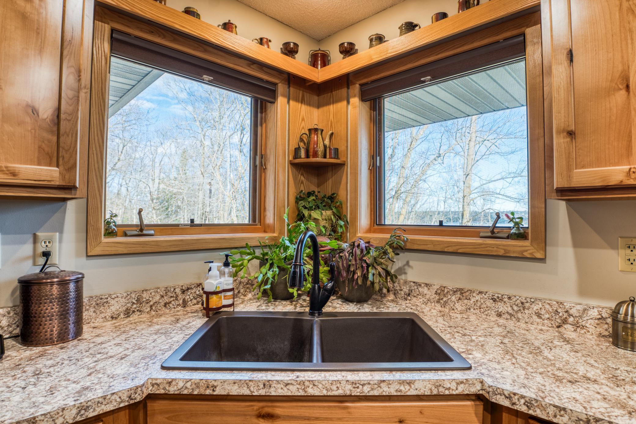 1998 single family home for sale at 32061 Primrose Lane in Laporte, MN — 3 bed, 2 bath (photo 21 of 101)