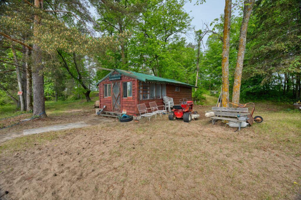 2000 single family home for sale at 30901 Sunny Beach Road in Grand Rapids, MN — 1 bed, 0 bath (photo 5 of 32)