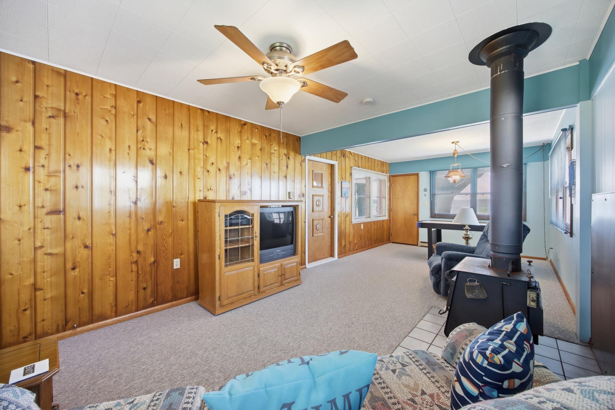 1961 single family home for sale at 26066 County Highway 4 in Pelican Rapids, MN — 2 bed, 1 bath (photo 26 of 52)
