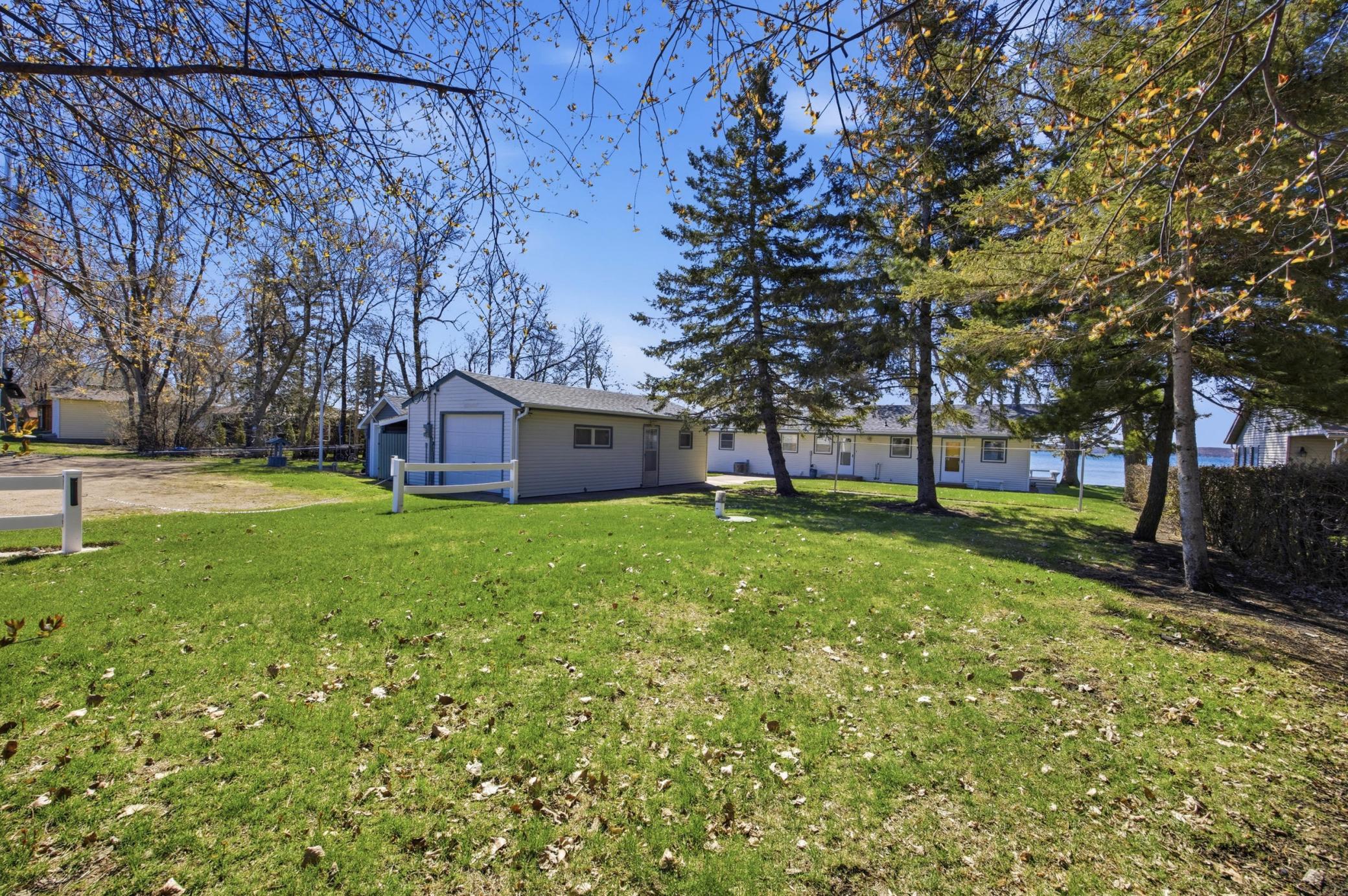1961 single family home for sale at 26066 County Highway 4 in Pelican Rapids, MN — 2 bed, 1 bath (photo 38 of 52)