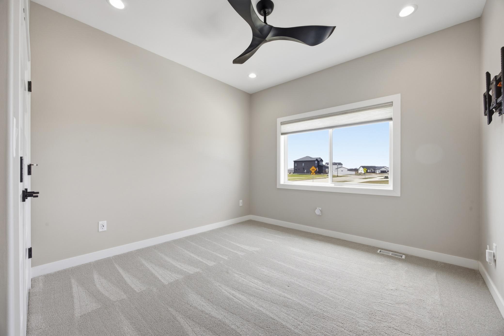 100 Annies Way, Mapleton ND 58059 - Photo 17 of 36