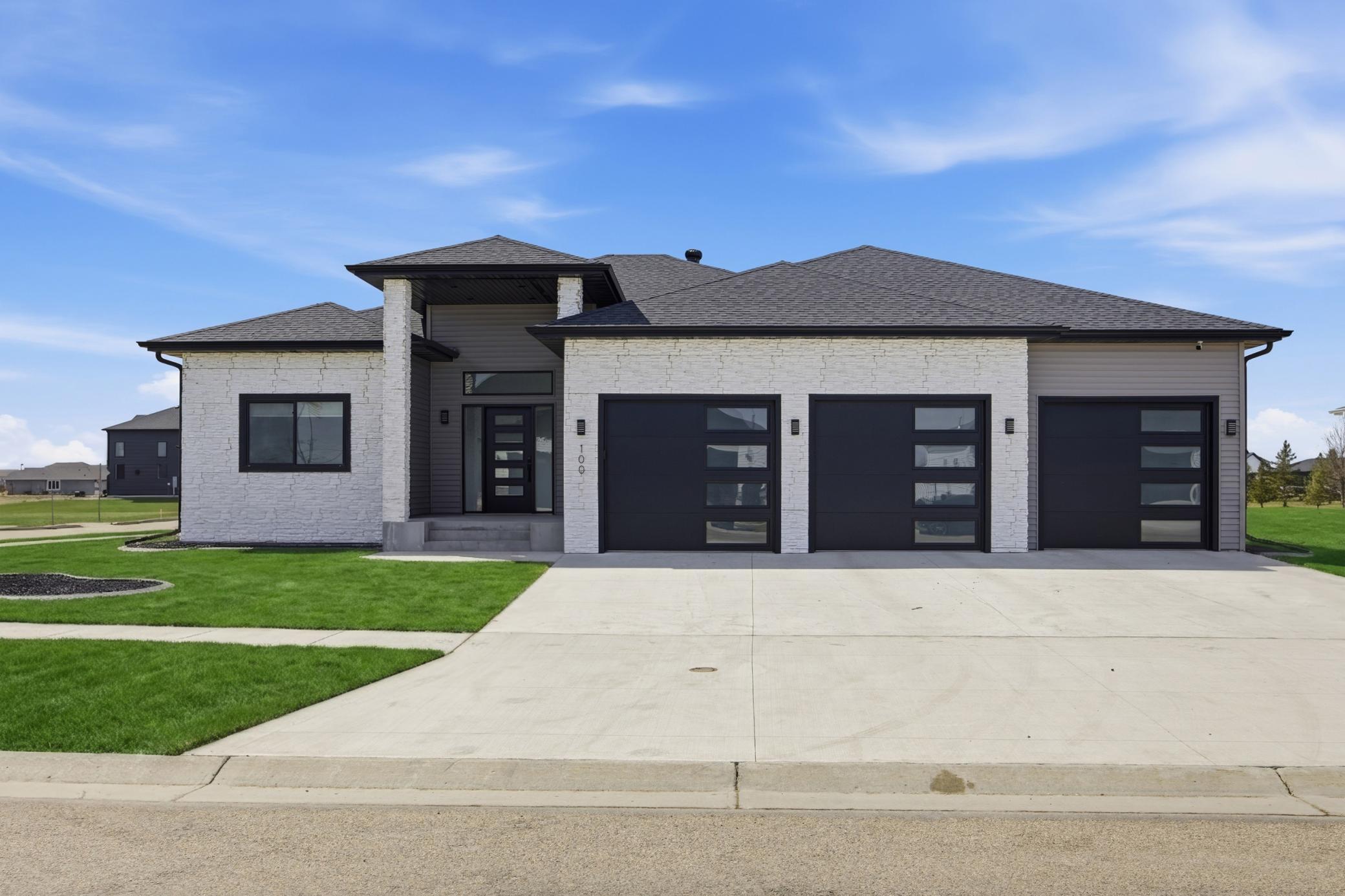 2024 single family home for sale at 100 Annies Way in Mapleton, ND — 4 bed, 4 bath