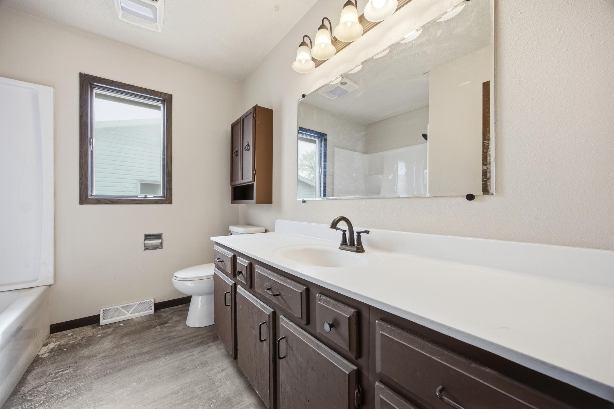 1930 single family home for sale at 609 Lily Lane in Ada, MN — 5 bed, 3 bath (photo 13 of 27)