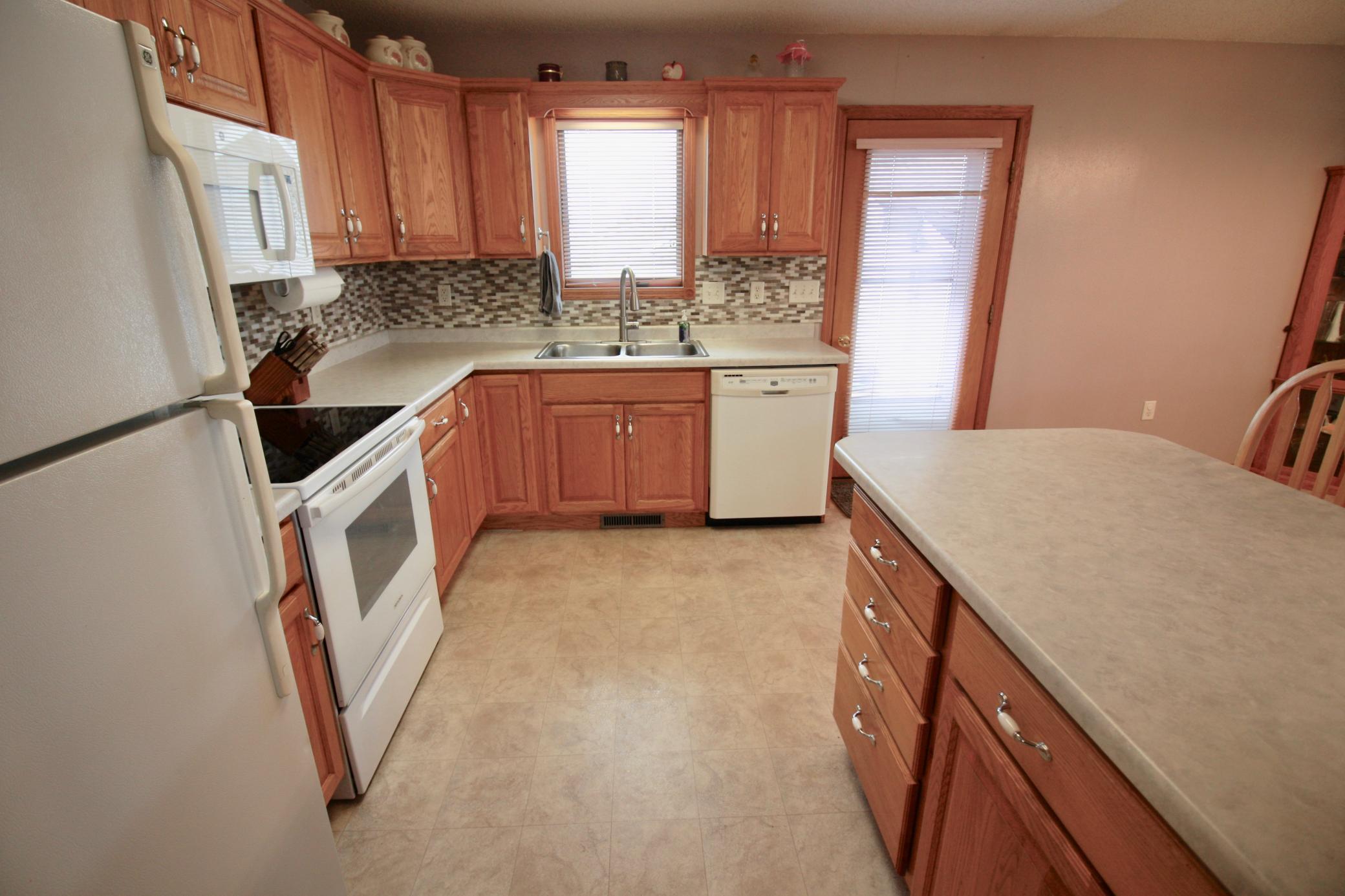 301 15th Street N, Breckenridge MN 56520 - Photo 17 of 48