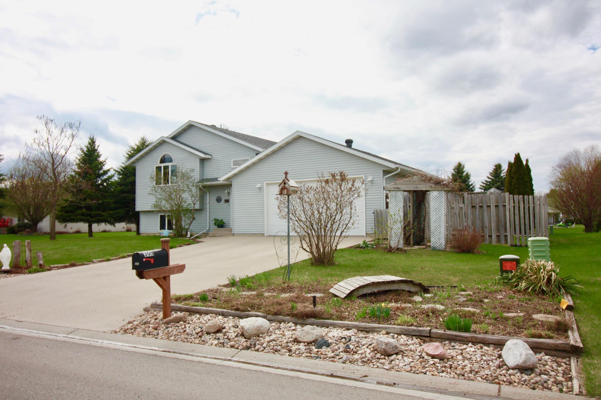 301 15th Street N, Breckenridge MN 56520 - Photo 3 of 48