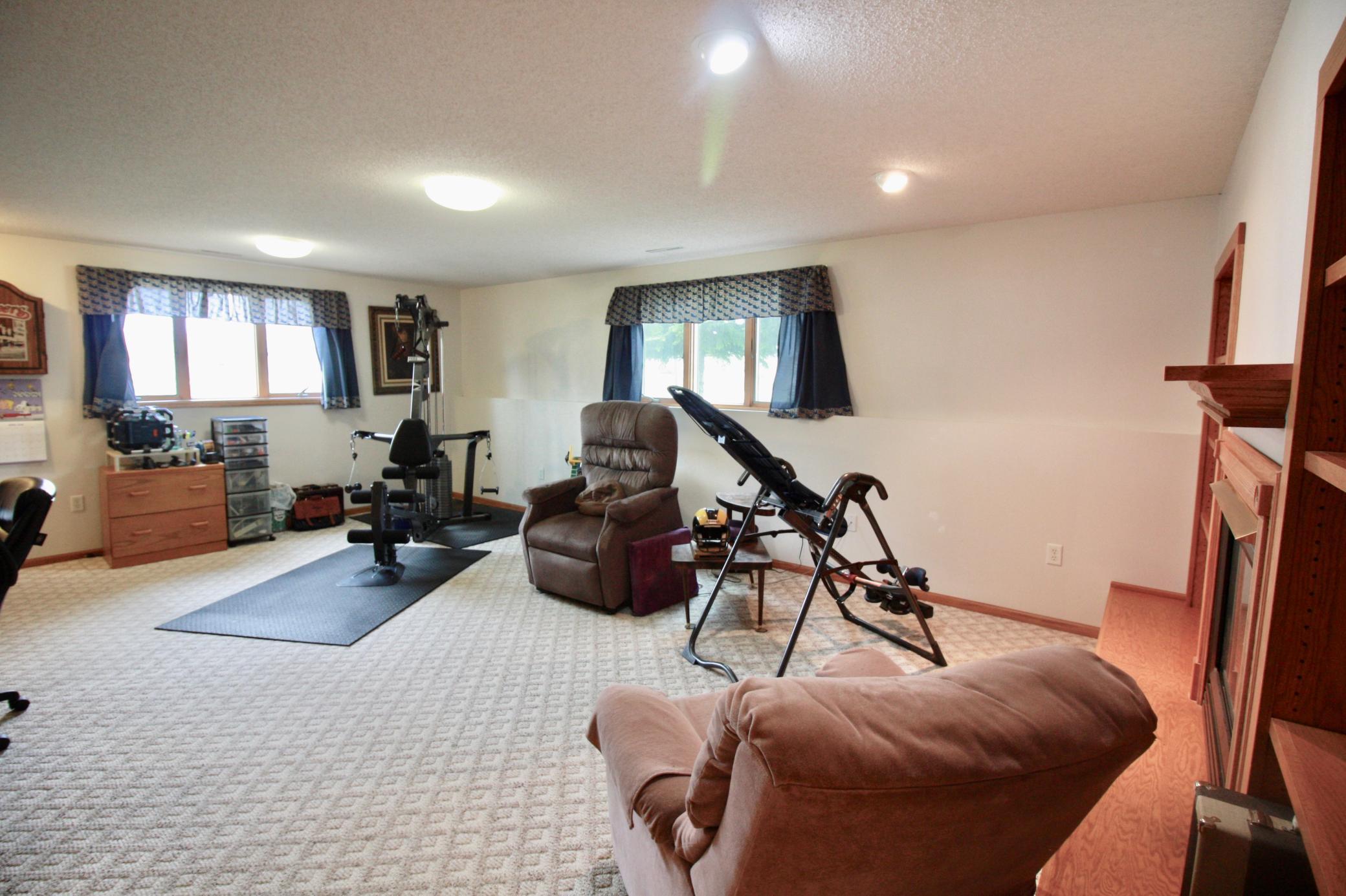 301 15th Street N, Breckenridge MN 56520 - Photo 31 of 48