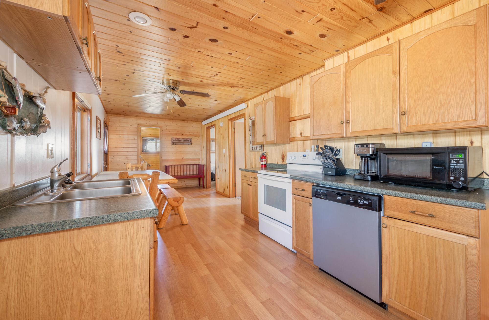 49231 County Road 173, Unit Cabin 4, Deer River MN 56636 - Photo 7 of 35