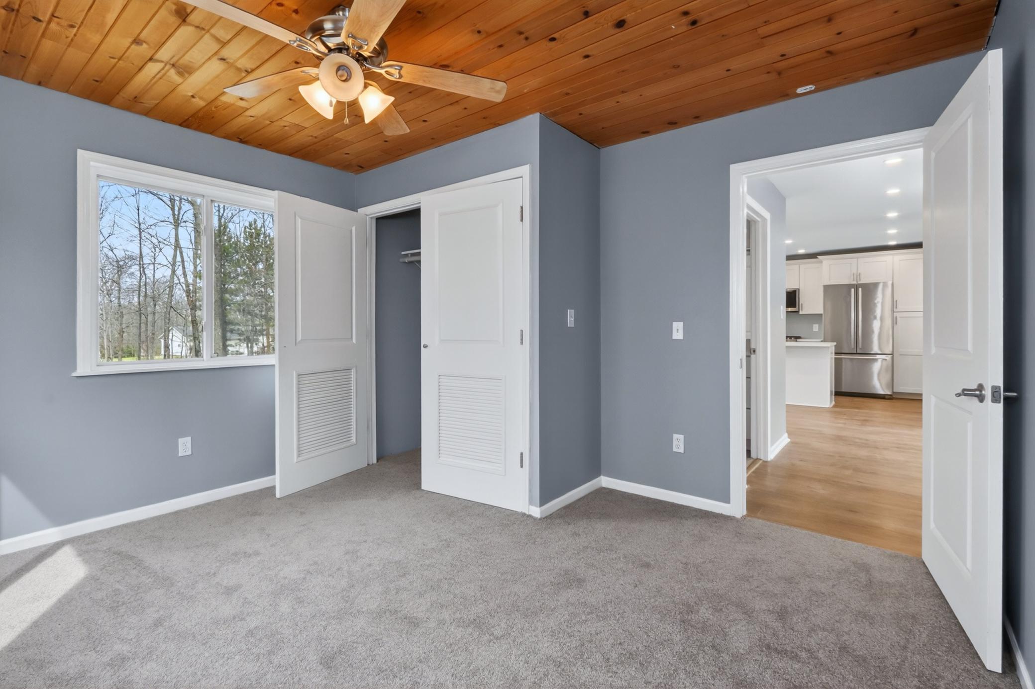 1971 single family home for sale at 814 Rogers Avenue in Grand Rapids, MN — 4 bed, 2 bath (photo 11 of 43)