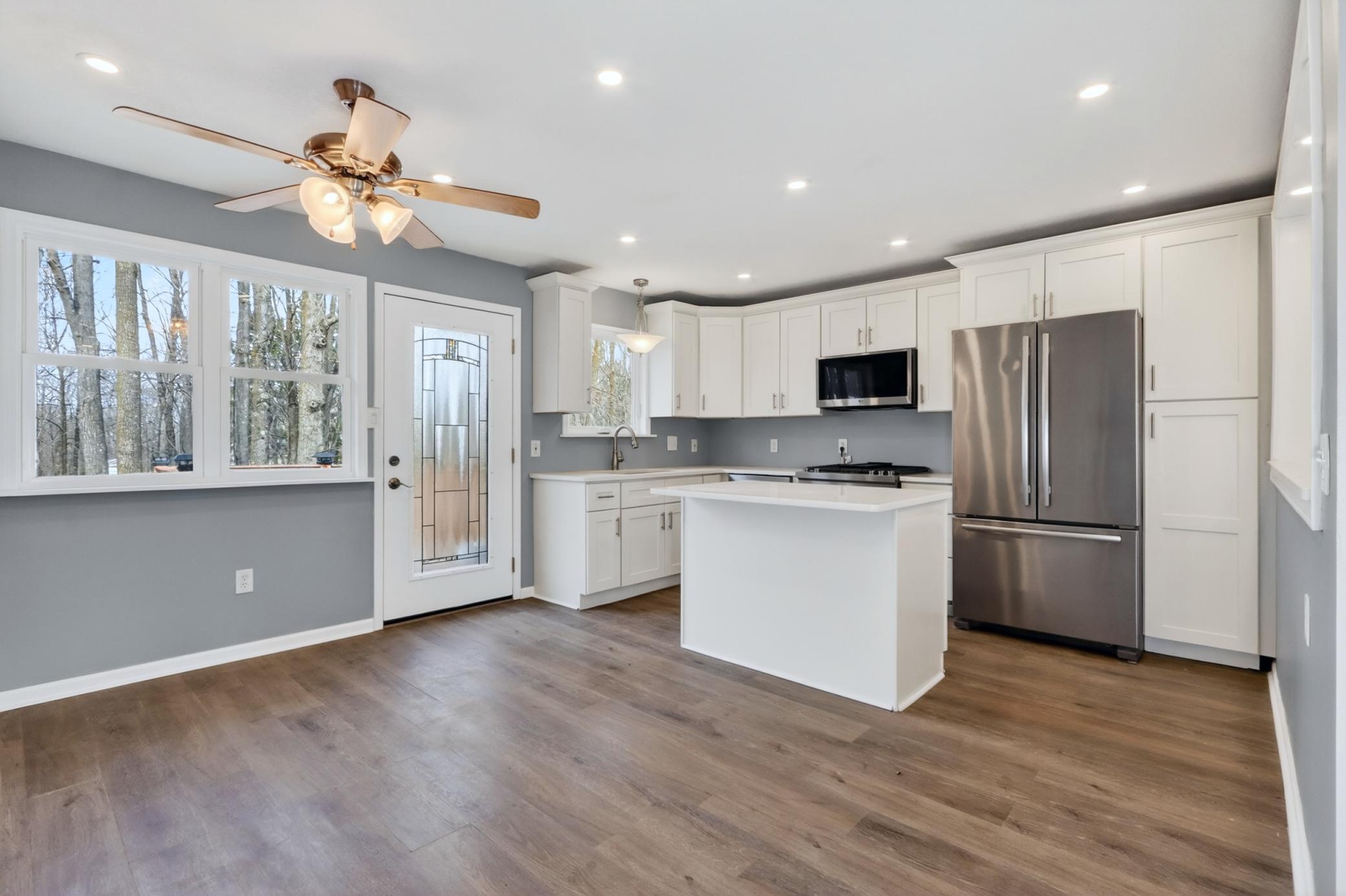 1971 single family home for sale at 814 Rogers Avenue in Grand Rapids, MN — 4 bed, 2 bath (photo 15 of 43)