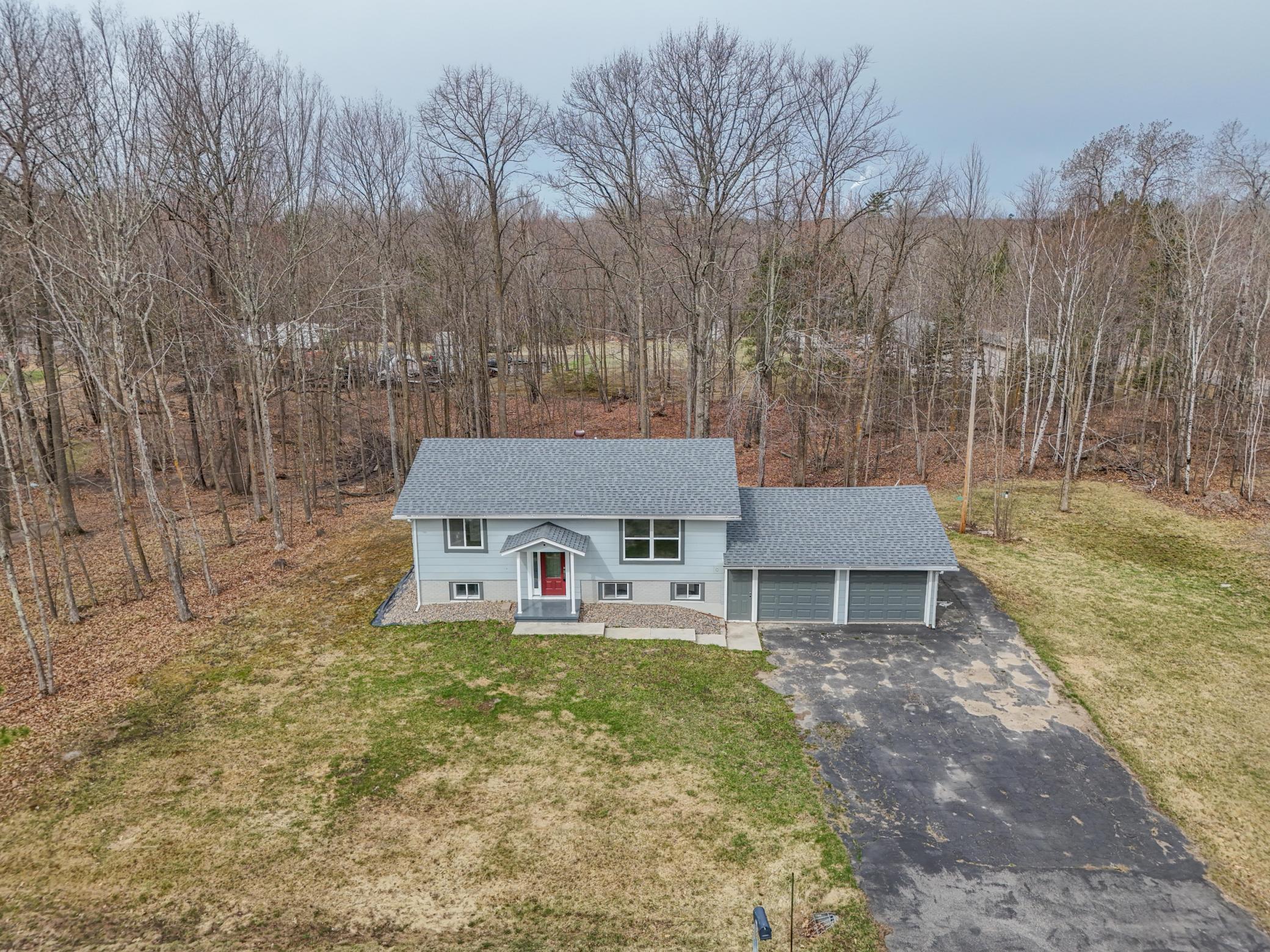 1971 single family home for sale at 814 Rogers Avenue in Grand Rapids, MN — 4 bed, 2 bath (photo 38 of 43)