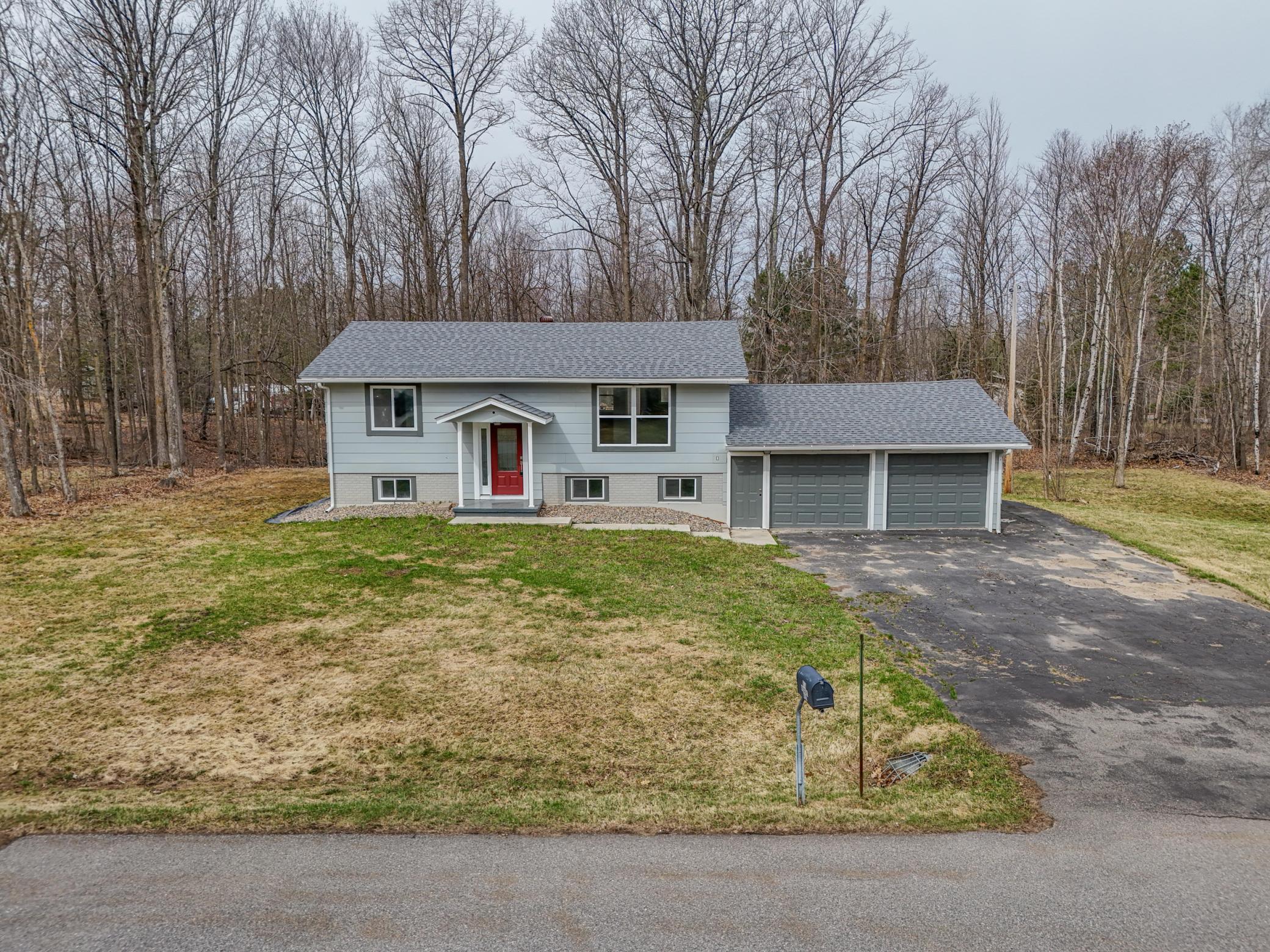 1971 single family home for sale at 814 Rogers Avenue in Grand Rapids, MN — 4 bed, 2 bath (photo 41 of 43)