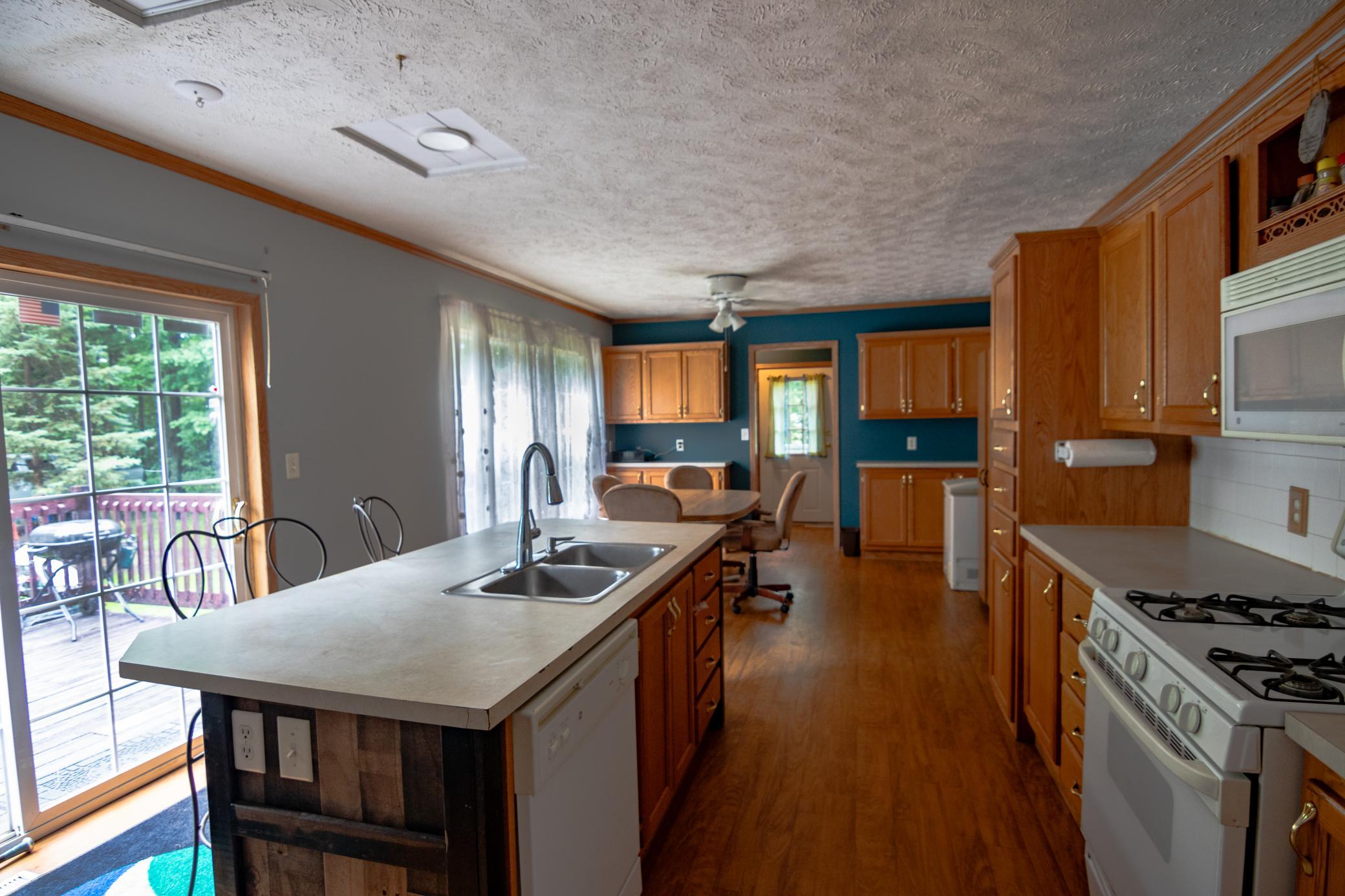23829 Bulrush Drive, Merrifield MN 56465 - Photo 7 of 37