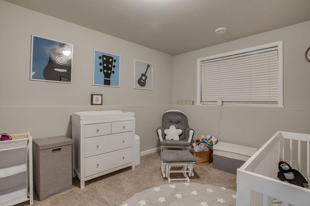 2018 single family home for sale at 1207 Barnes Drive W in West Fargo, ND — 3 bed, 2 bath (photo 30 of 41)