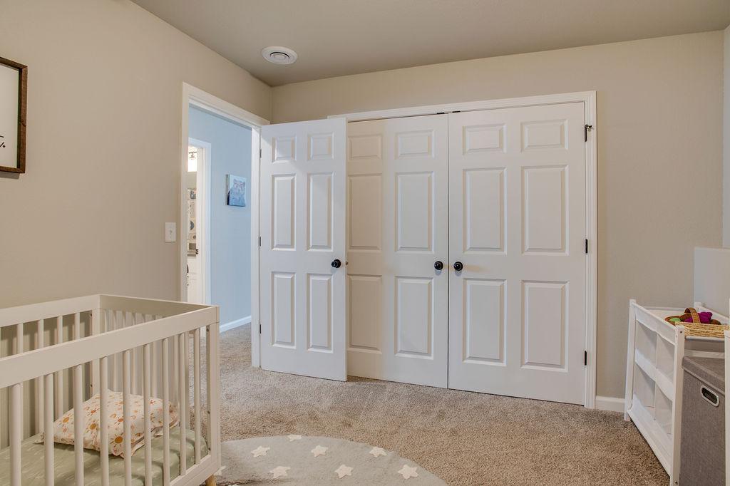 2018 single family home for sale at 1207 Barnes Drive W in West Fargo, ND — 3 bed, 2 bath (photo 31 of 41)