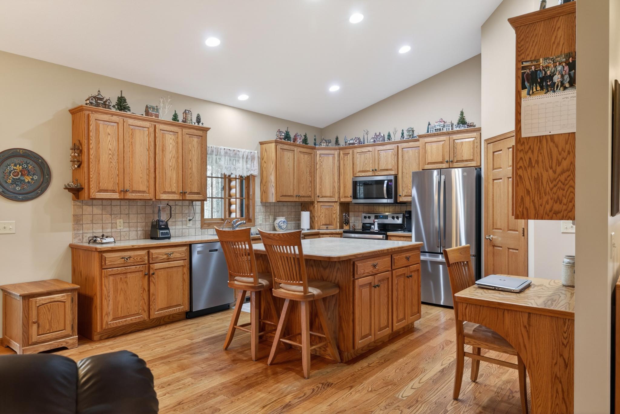 2003 single family home for sale at 8160 Golf View Trail in Pequot Lakes, MN — 3 bed, 3 bath (photo 2 of 50)