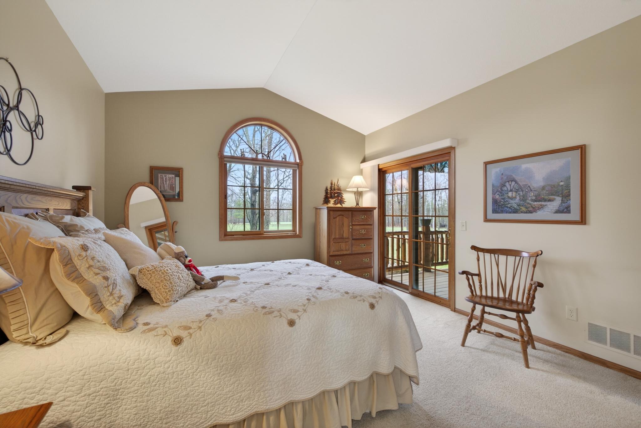 2003 single family home for sale at 8160 Golf View Trail in Pequot Lakes, MN — 3 bed, 3 bath (photo 13 of 50)