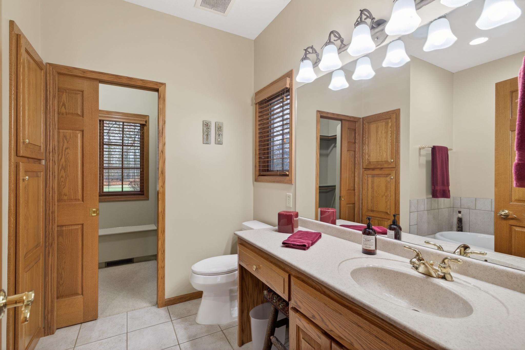 2003 single family home for sale at 8160 Golf View Trail in Pequot Lakes, MN — 3 bed, 3 bath (photo 15 of 50)