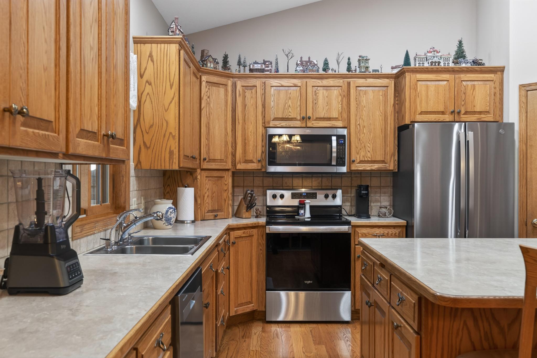 2003 single family home for sale at 8160 Golf View Trail in Pequot Lakes, MN — 3 bed, 3 bath (photo 3 of 50)