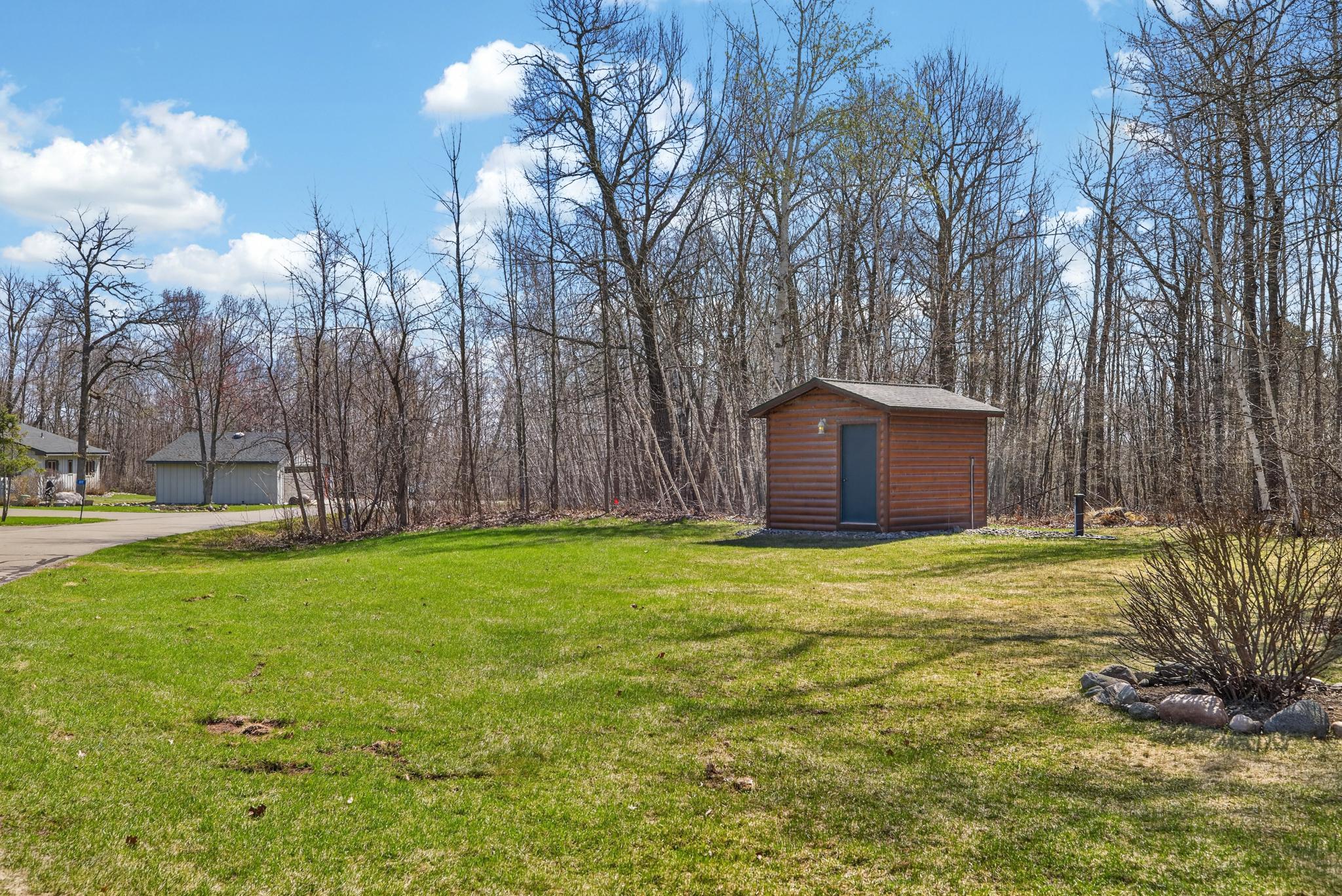 2003 single family home for sale at 8160 Golf View Trail in Pequot Lakes, MN — 3 bed, 3 bath (photo 46 of 50)