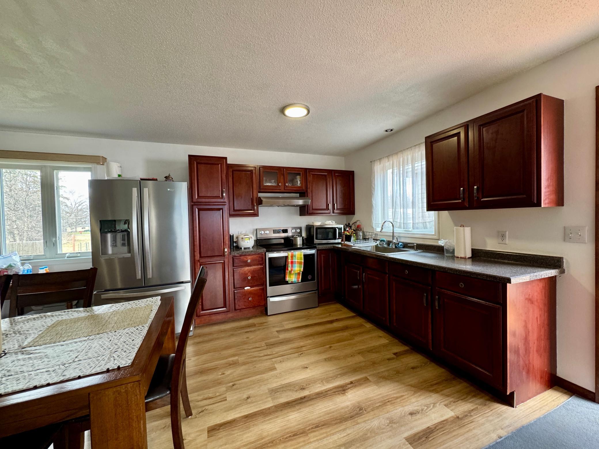305 Lincoln Street SE, Warroad MN 56763 - Photo 5 of 24