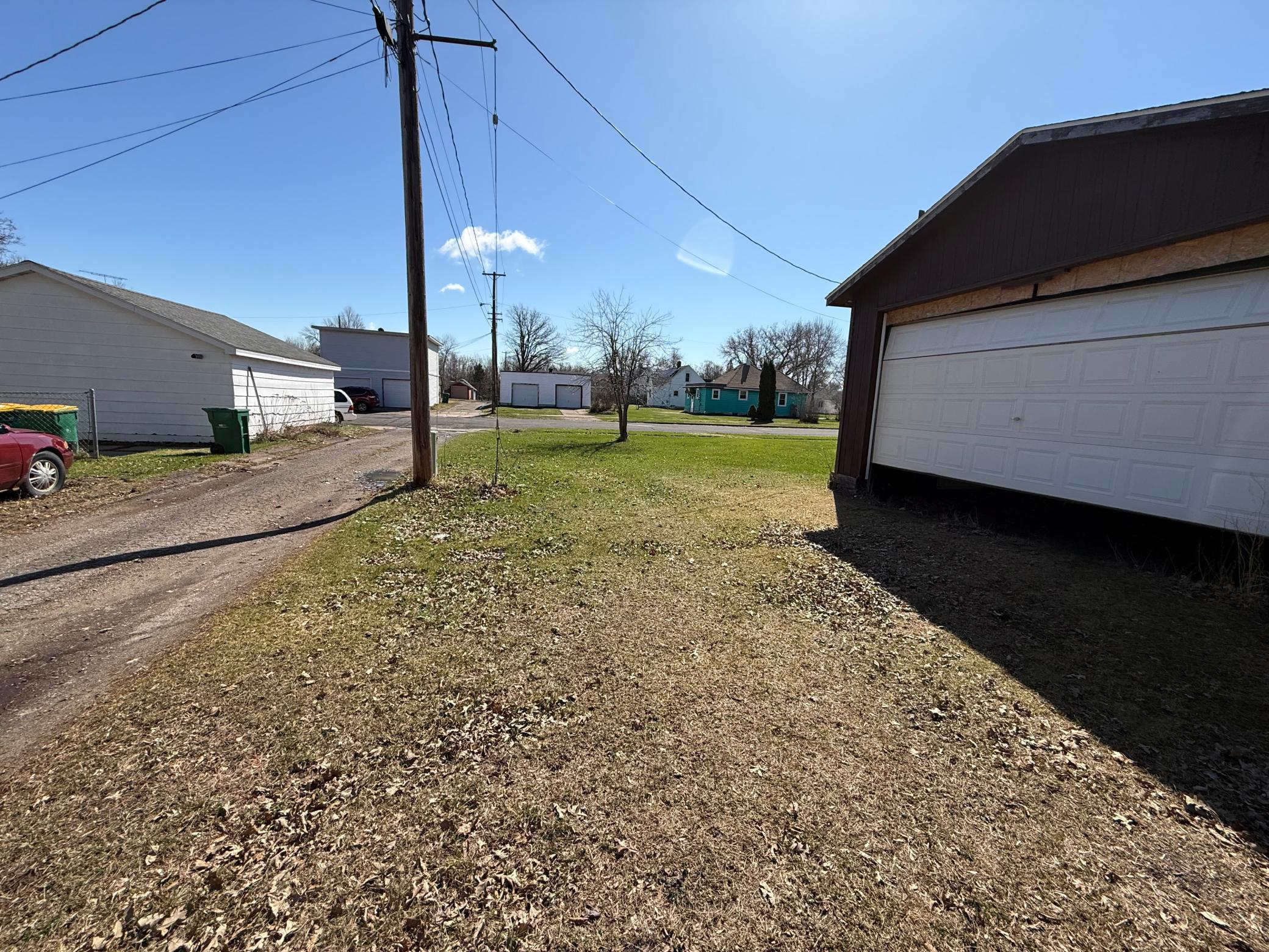 land for sale at 126 E Hibbing Avenue in Keewatin, MN (photo 4 of 11)