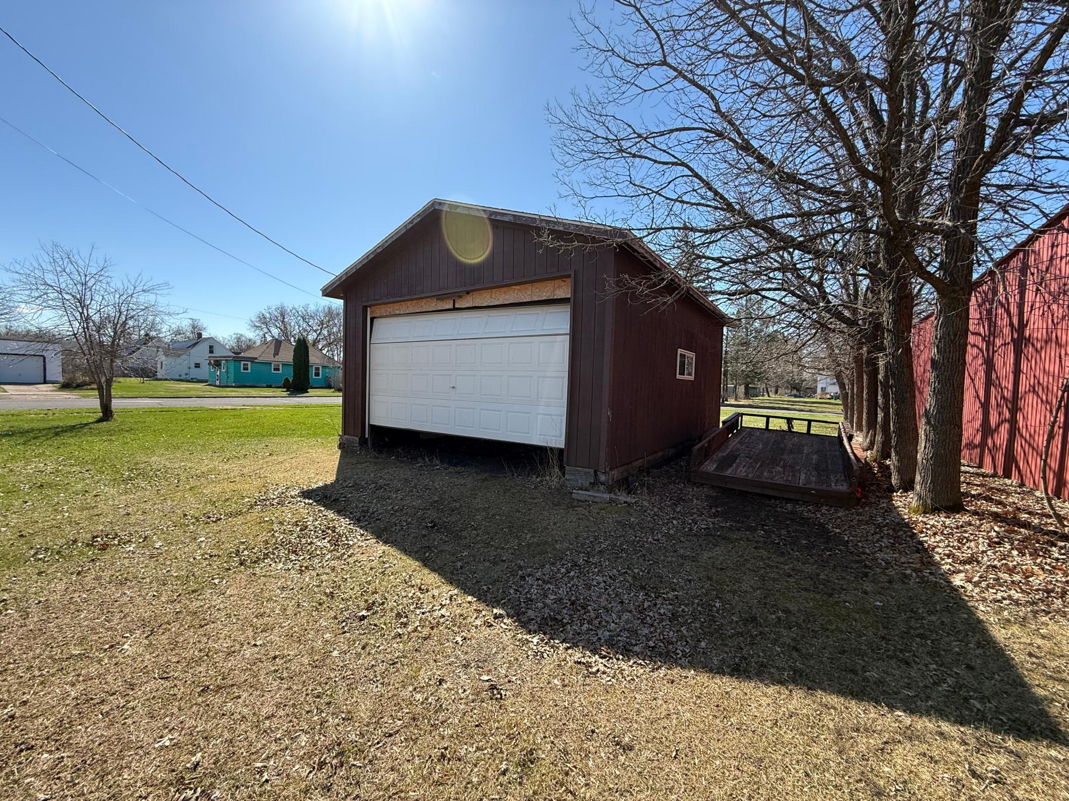 land for sale at 126 E Hibbing Avenue in Keewatin, MN (photo 5 of 11)