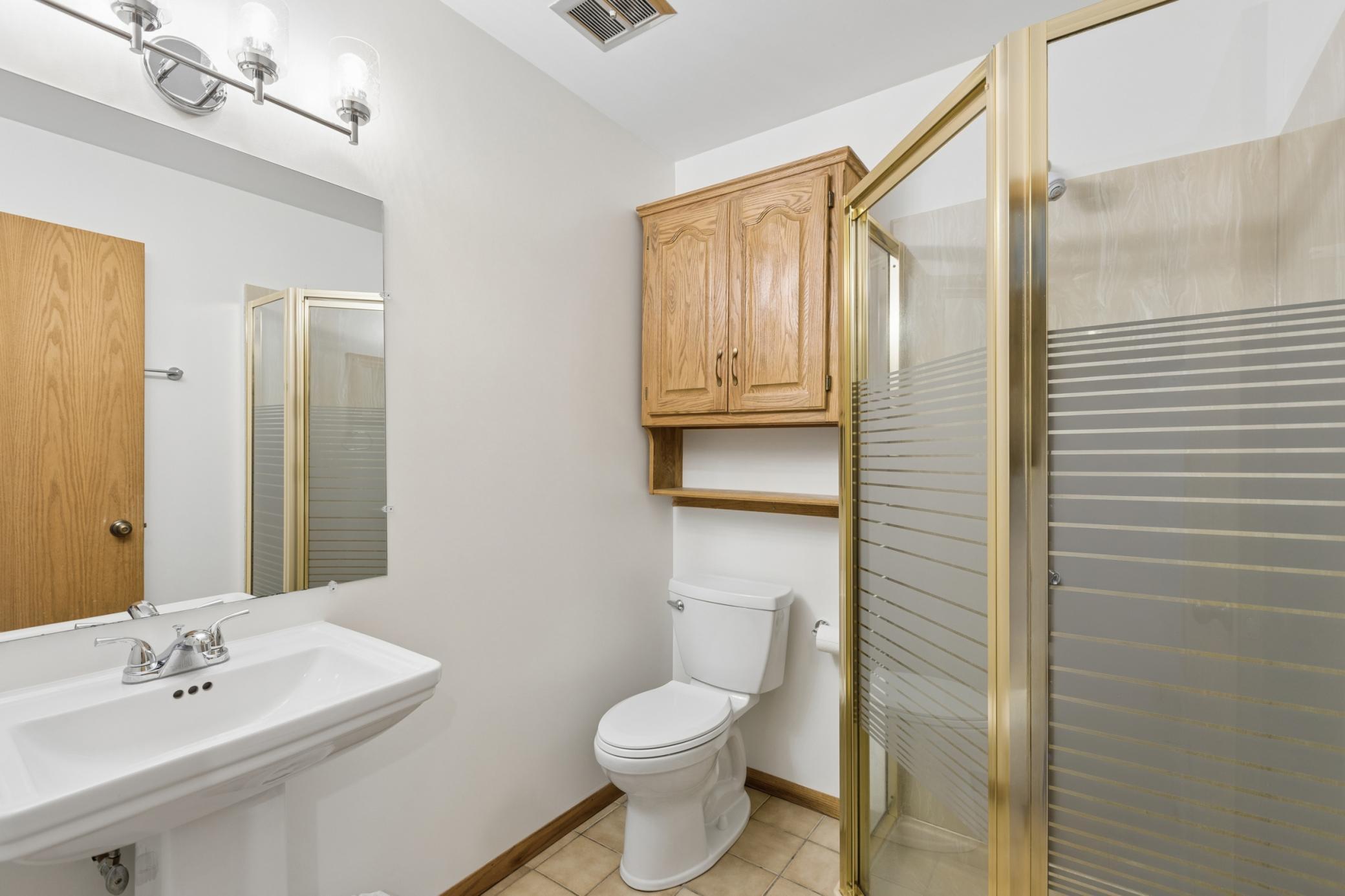 1988 single family home for sale at 19548 Blue Lane E in Emily, MN — 1 bed, 1 bath (photo 16 of 39)