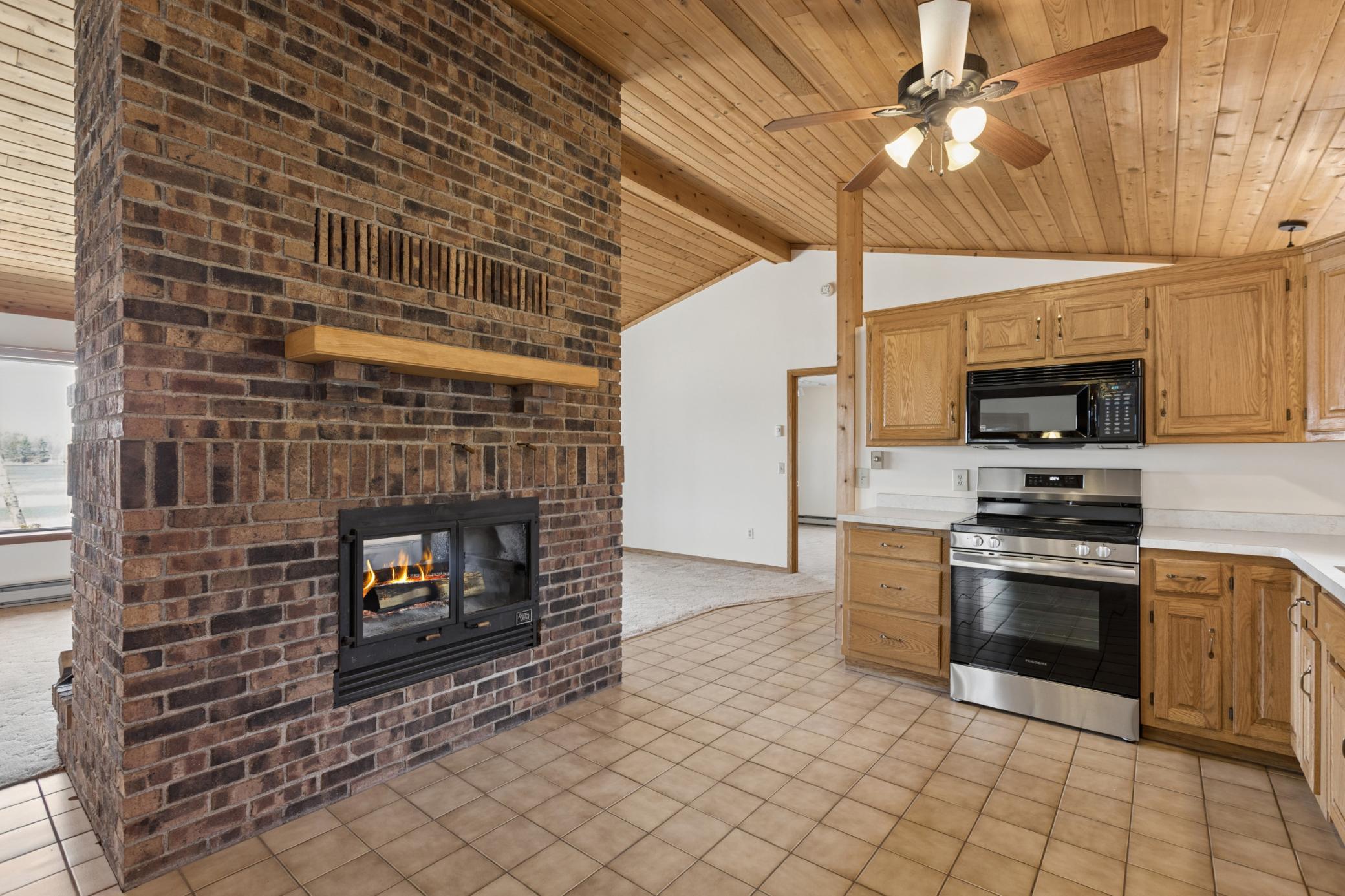1988 single family home for sale at 19548 Blue Lane E in Emily, MN — 1 bed, 1 bath (photo 18 of 39)