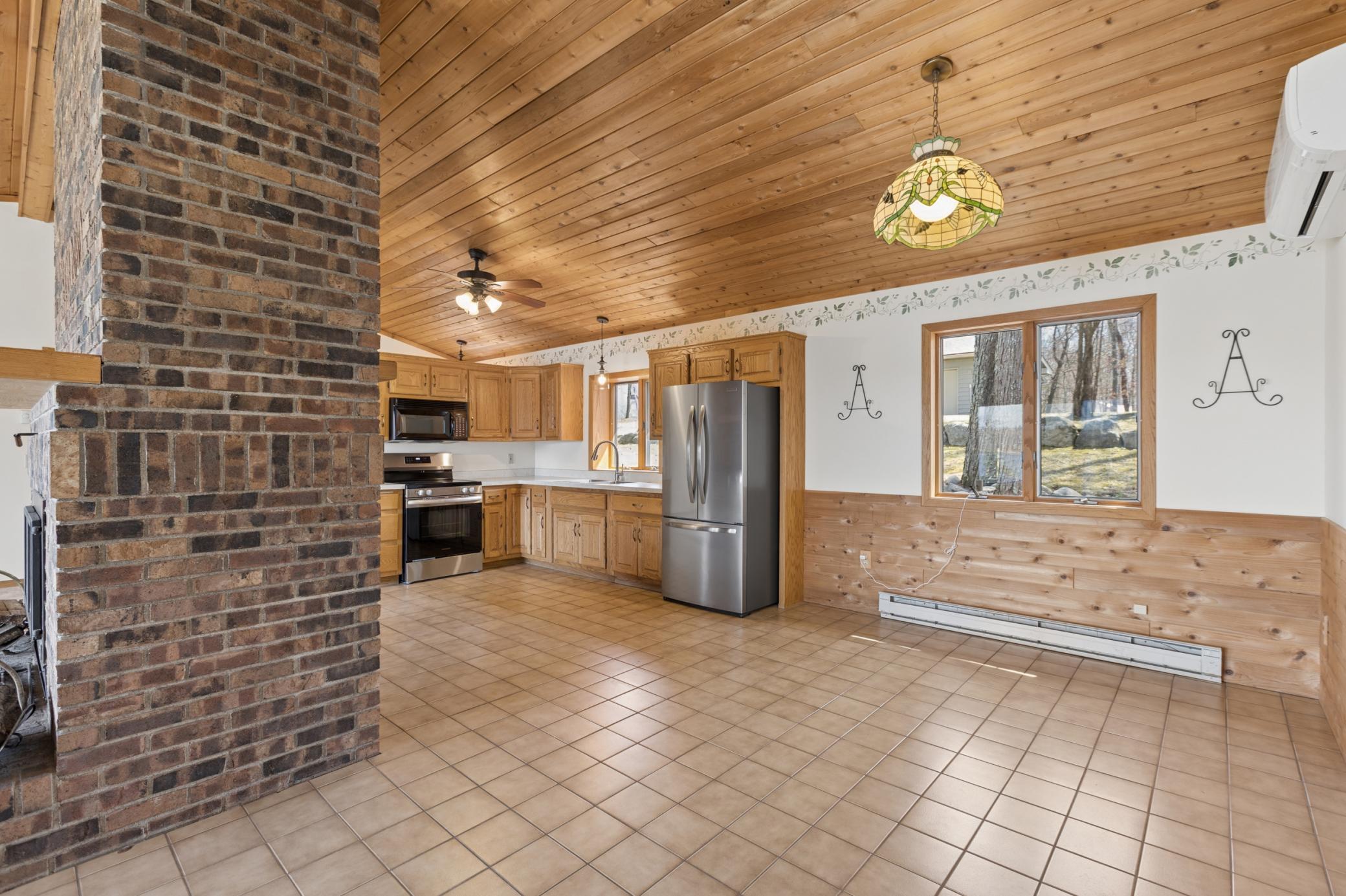 1988 single family home for sale at 19548 Blue Lane E in Emily, MN — 1 bed, 1 bath (photo 20 of 39)
