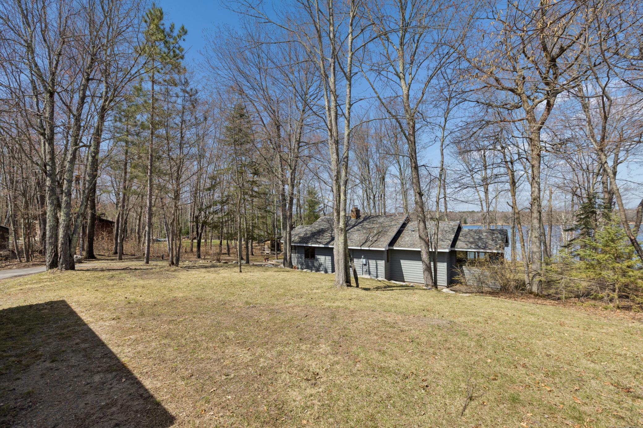 1988 single family home for sale at 19548 Blue Lane E in Emily, MN — 1 bed, 1 bath (photo 22 of 39)