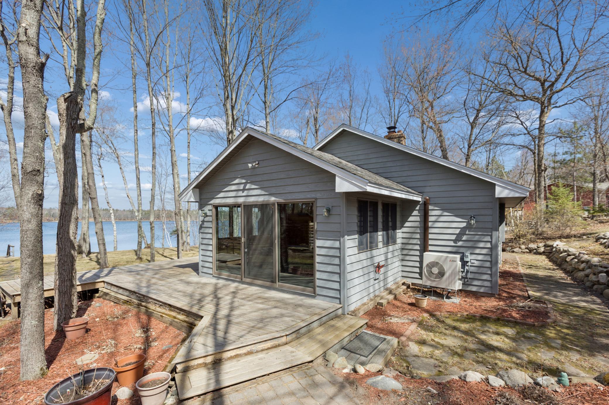 1988 single family home for sale at 19548 Blue Lane E in Emily, MN — 1 bed, 1 bath (photo 4 of 39)