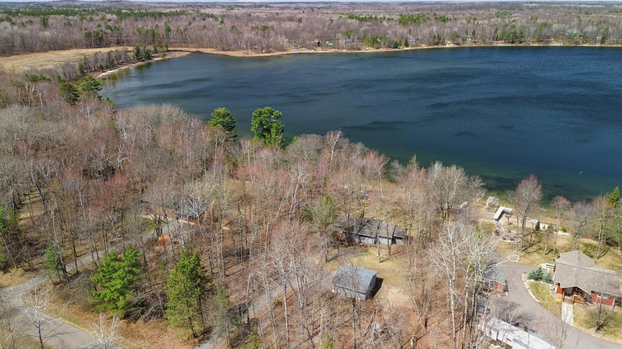 1988 single family home for sale at 19548 Blue Lane E in Emily, MN — 1 bed, 1 bath (photo 37 of 39)