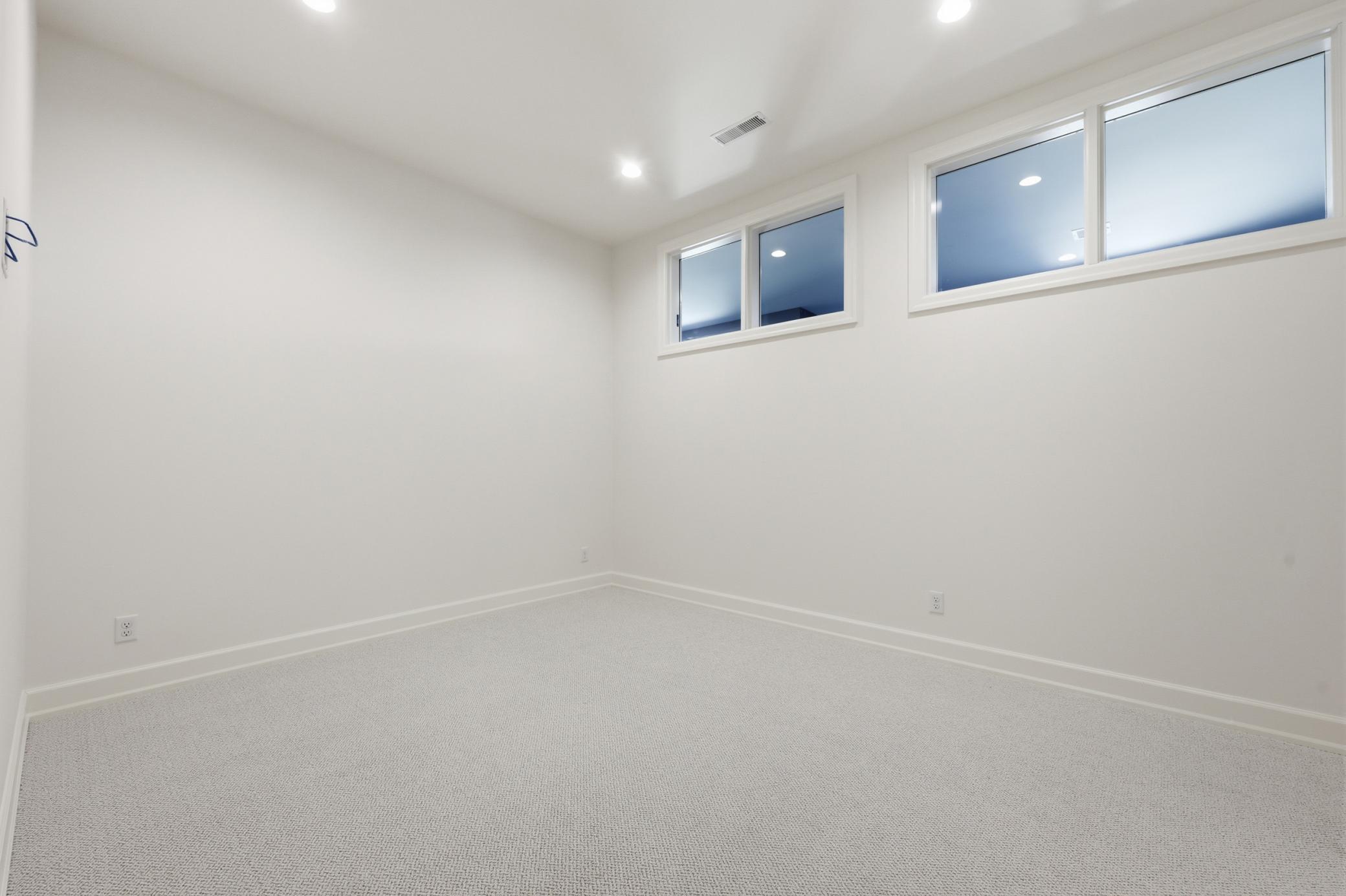505 OAK Street N, Unit 512, Fargo ND 58102 - Photo 33 of 54
