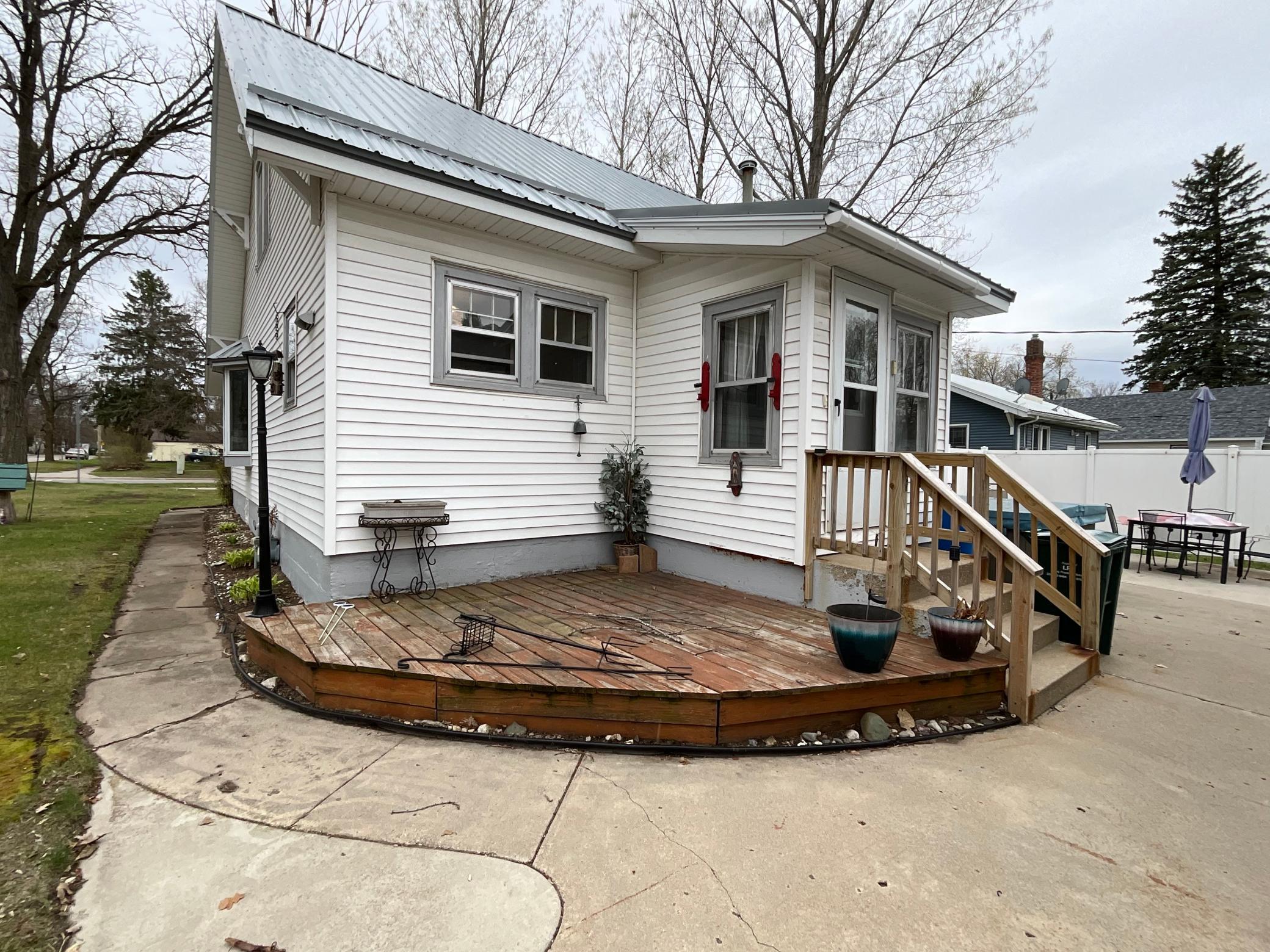 1925 single family home for sale at 430 1st Avenue N in Long Prairie, MN — 3 bed, 2 bath (photo 4 of 5)