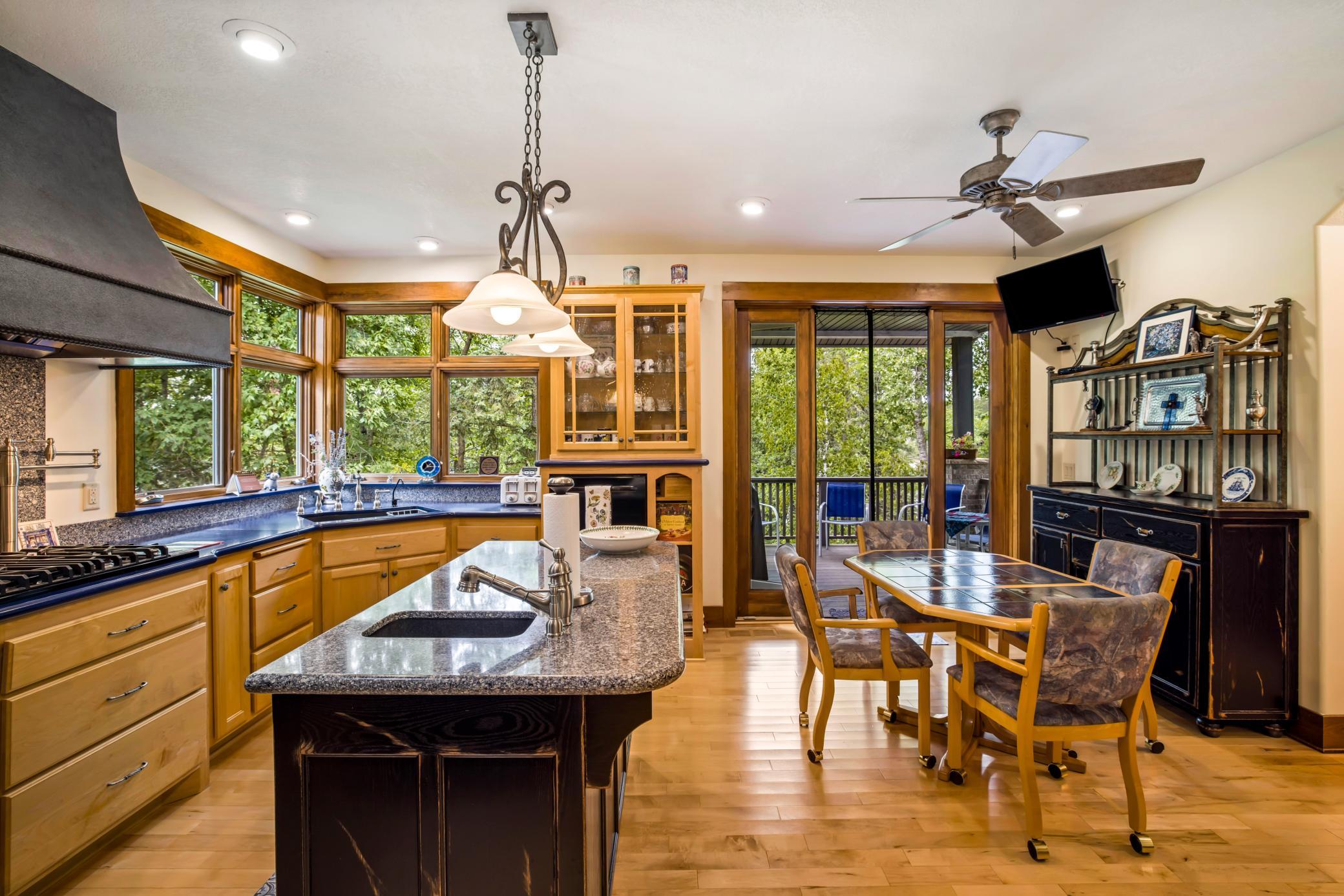 2007 single family home for sale at 35365 E Boot Lake Road in Park Rapids, MN — 4 bed, 3 bath (photo 17 of 87)